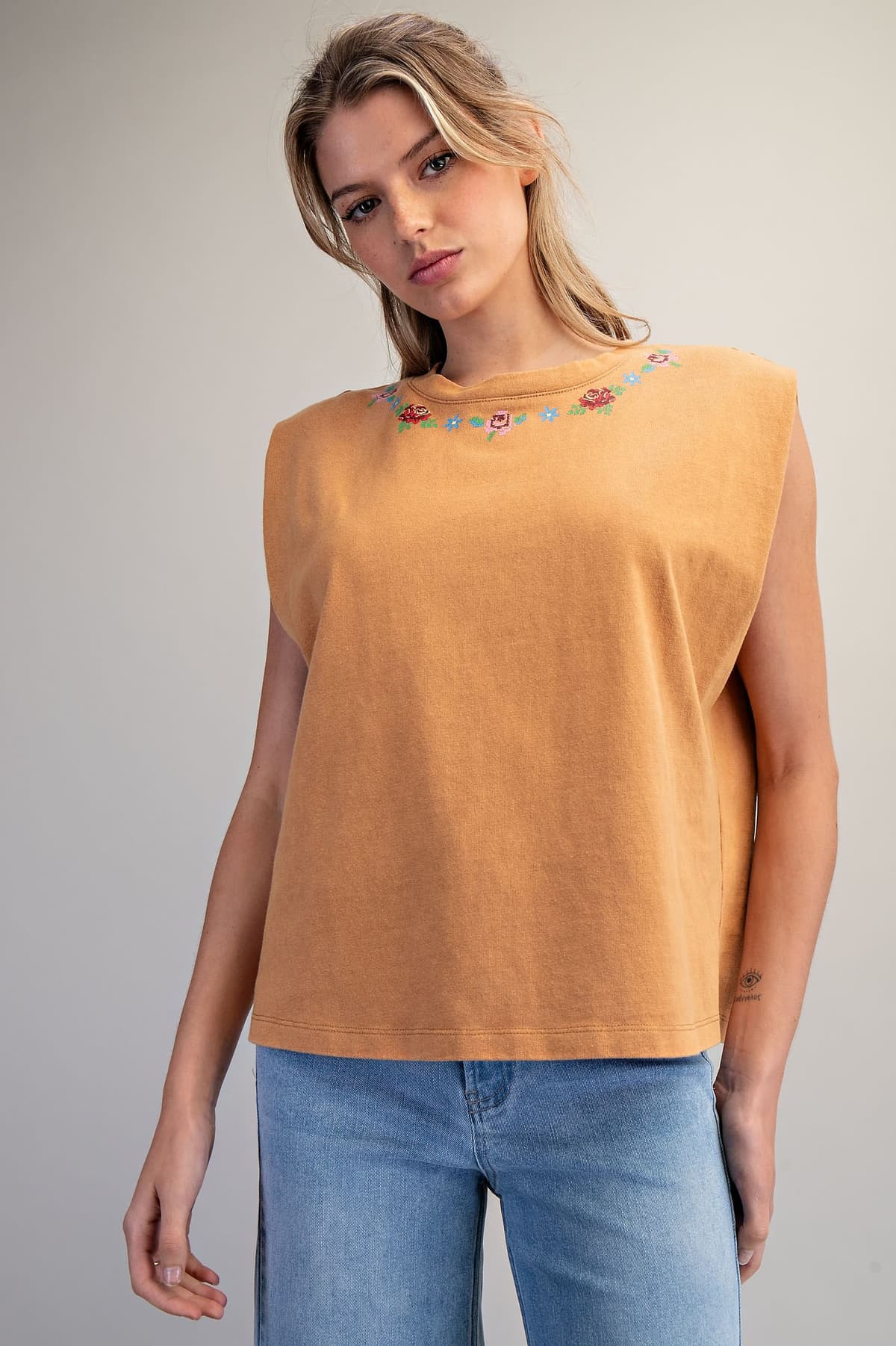 TH15845 - CLAY