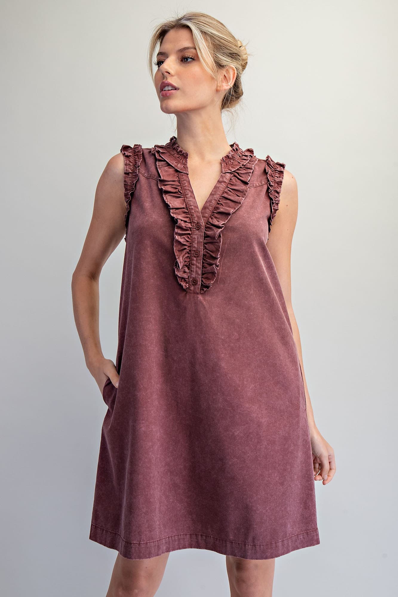 DK16418 - WINE