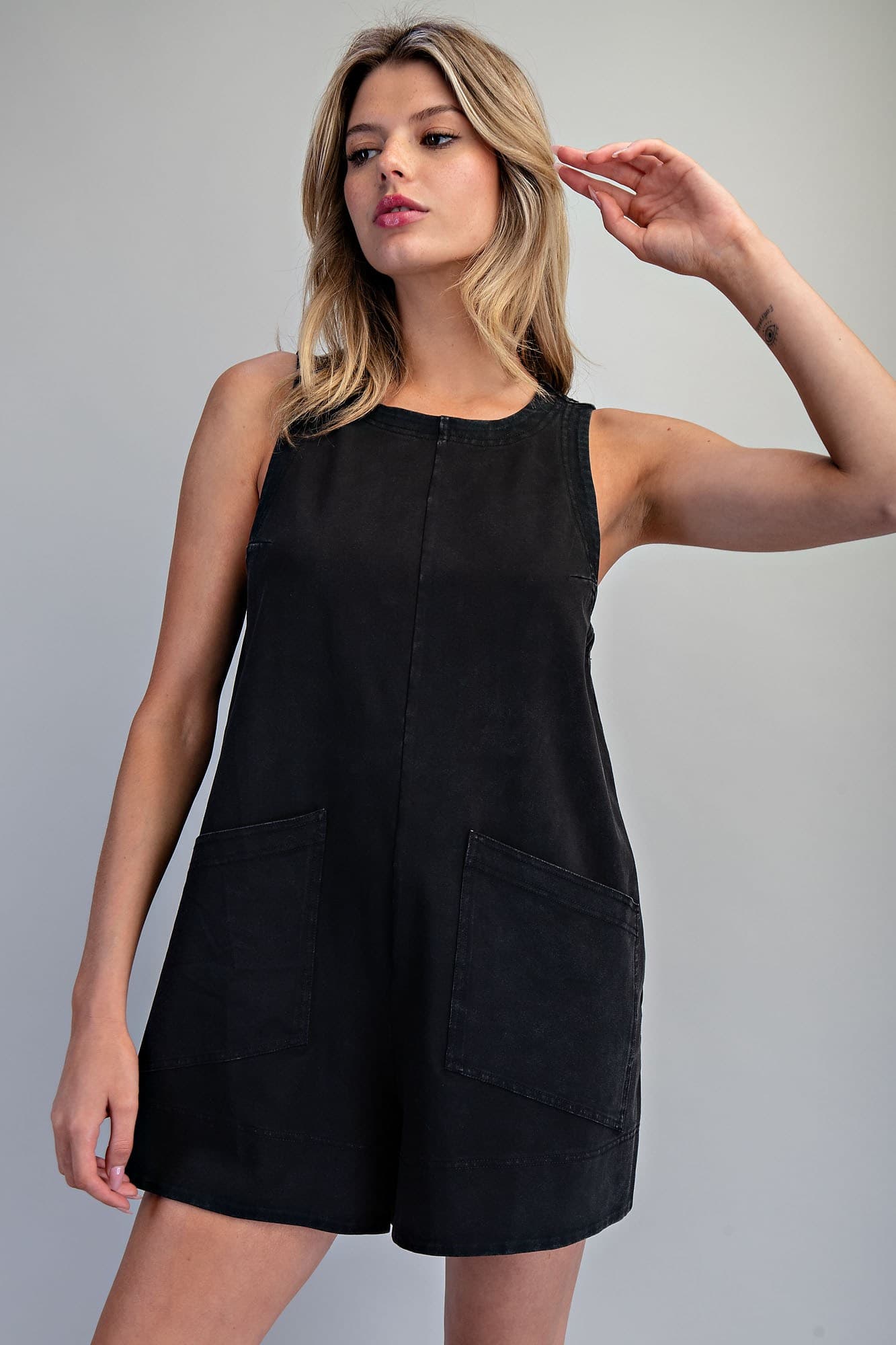BK16235 - ASH BLACK