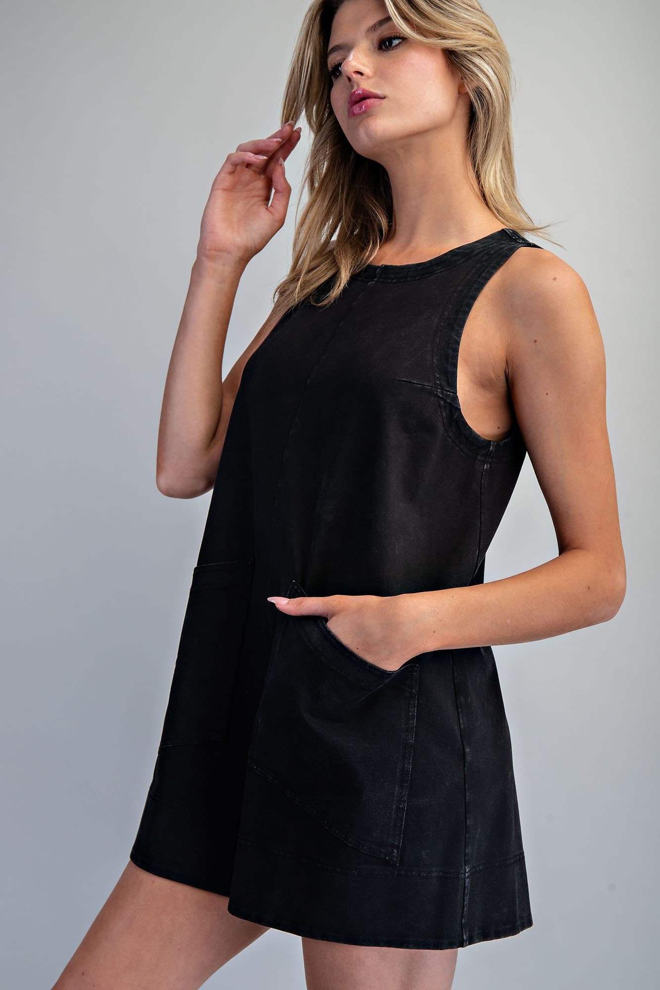 BK16235 - ASH BLACK