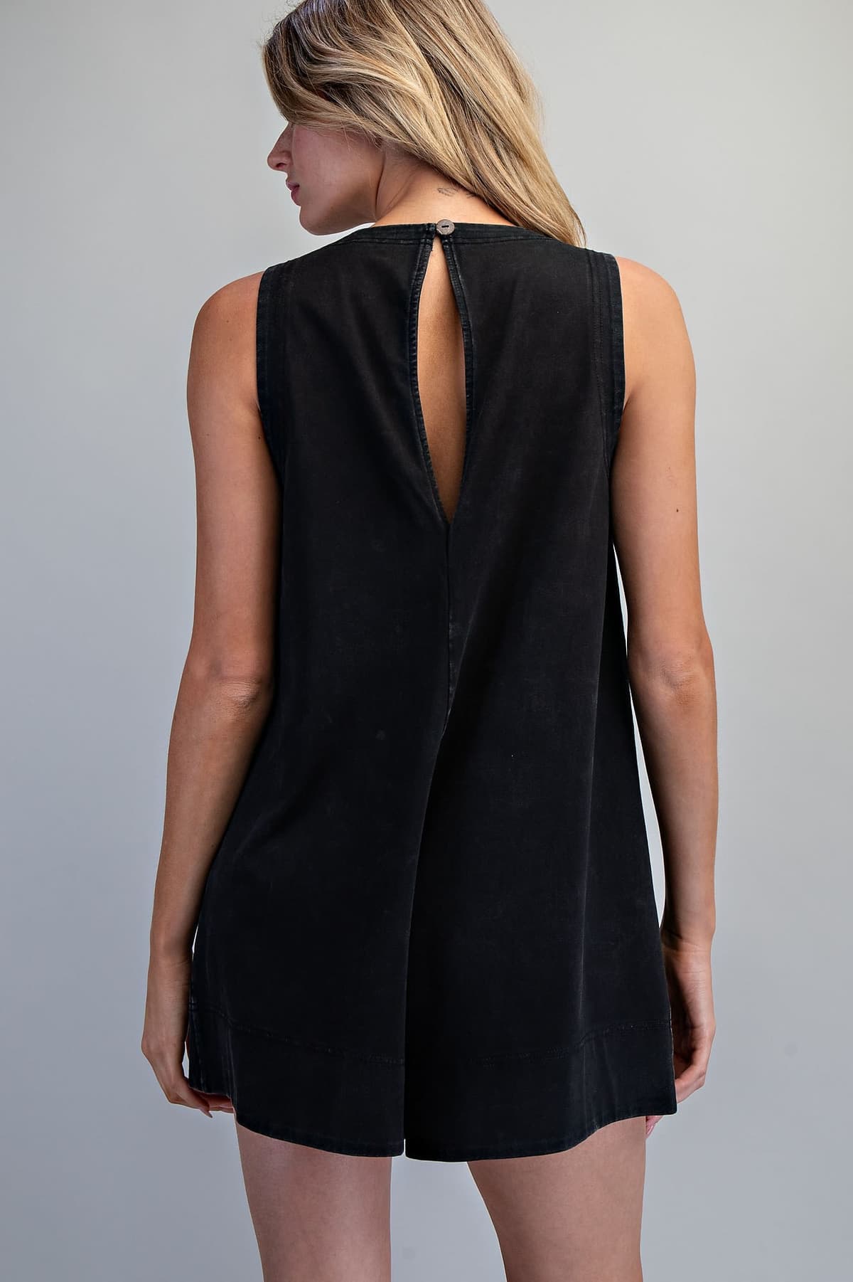 BK16235 - ASH BLACK