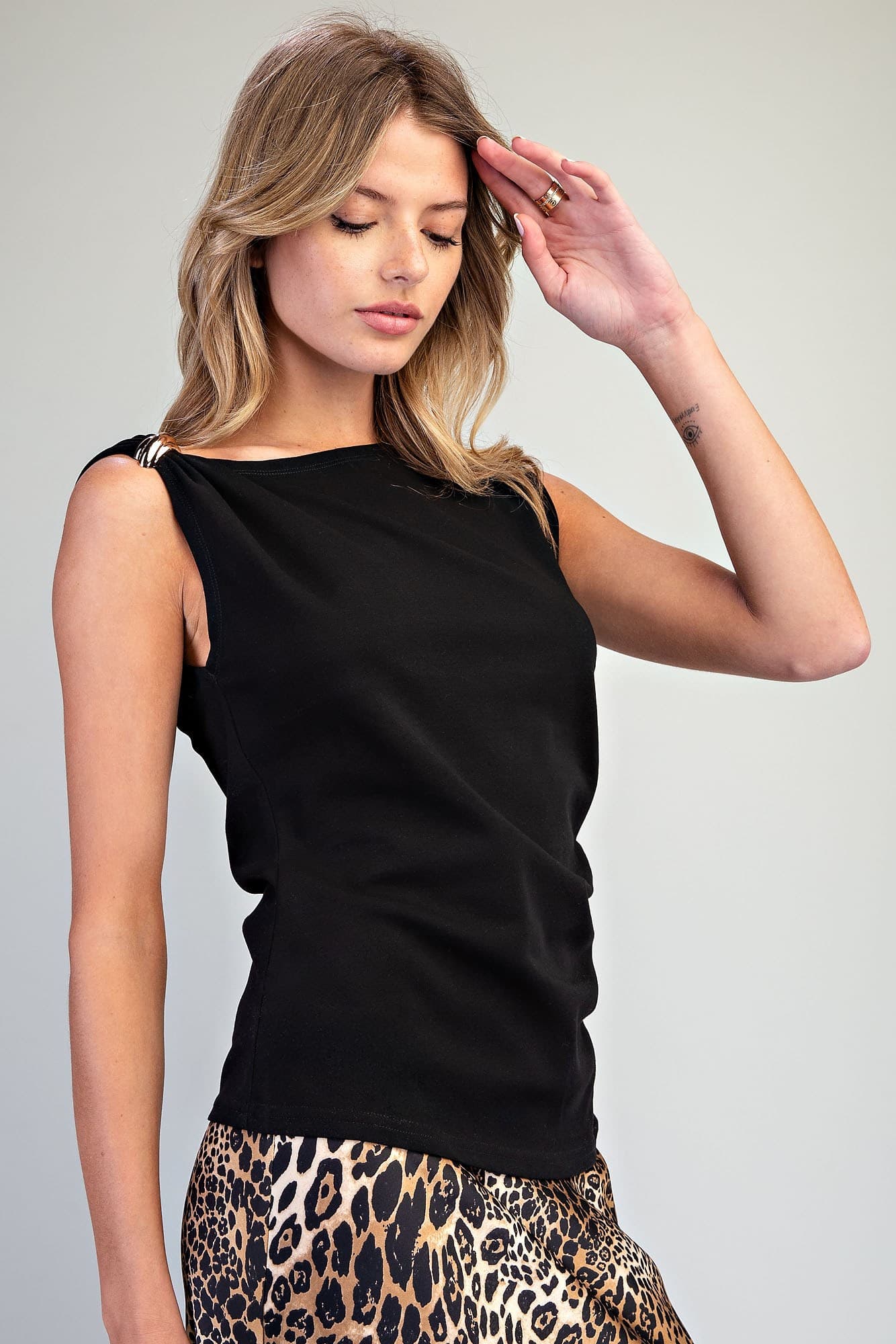 TK16470 - BLACK