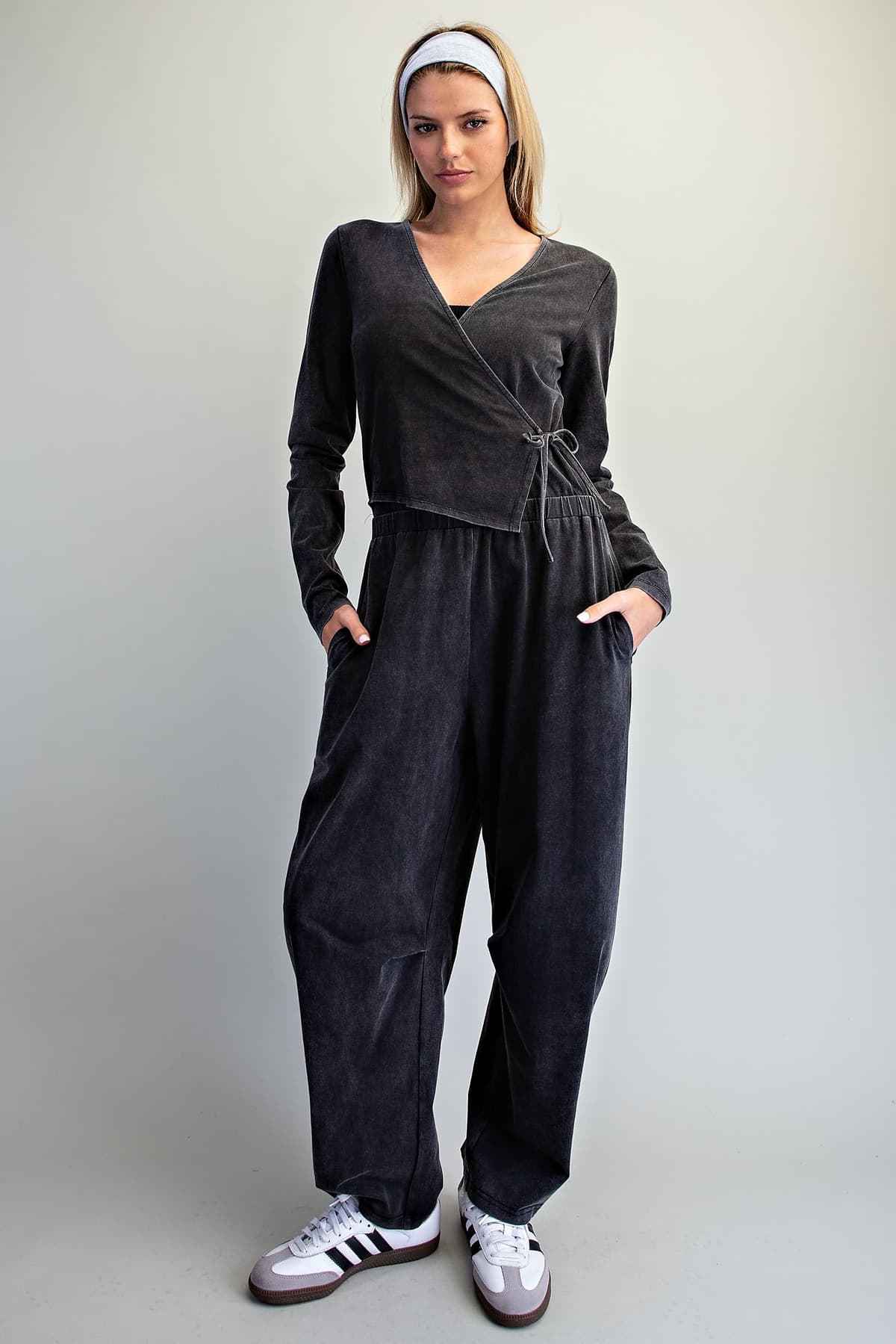 BK16435 - ASH BLACK
