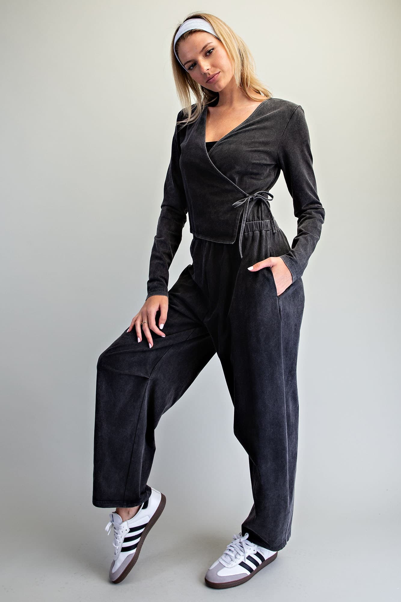 BK16435 - ASH BLACK