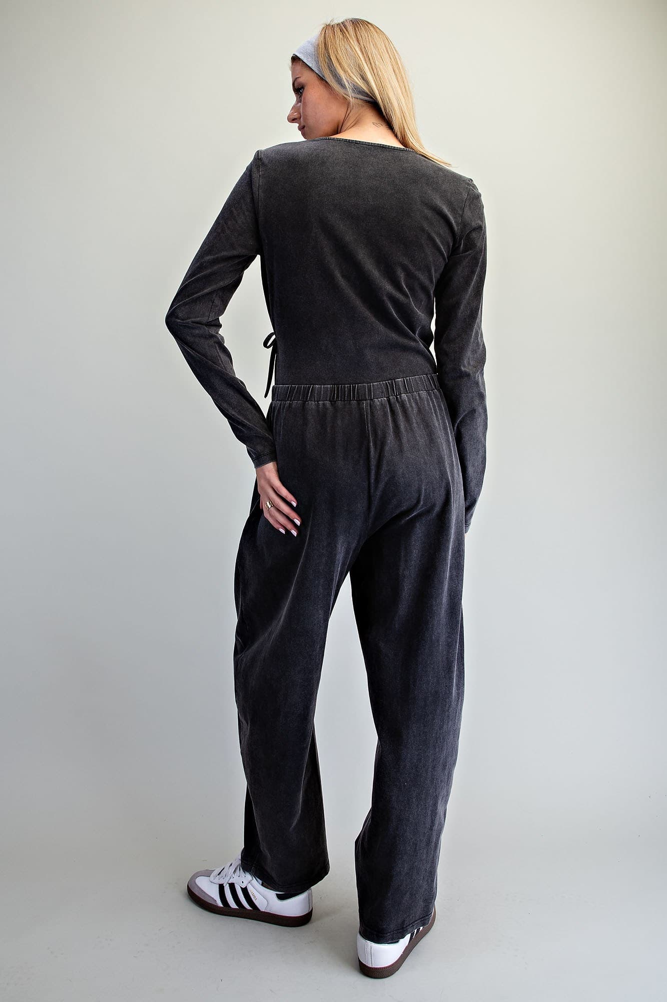 BK16435 - ASH BLACK