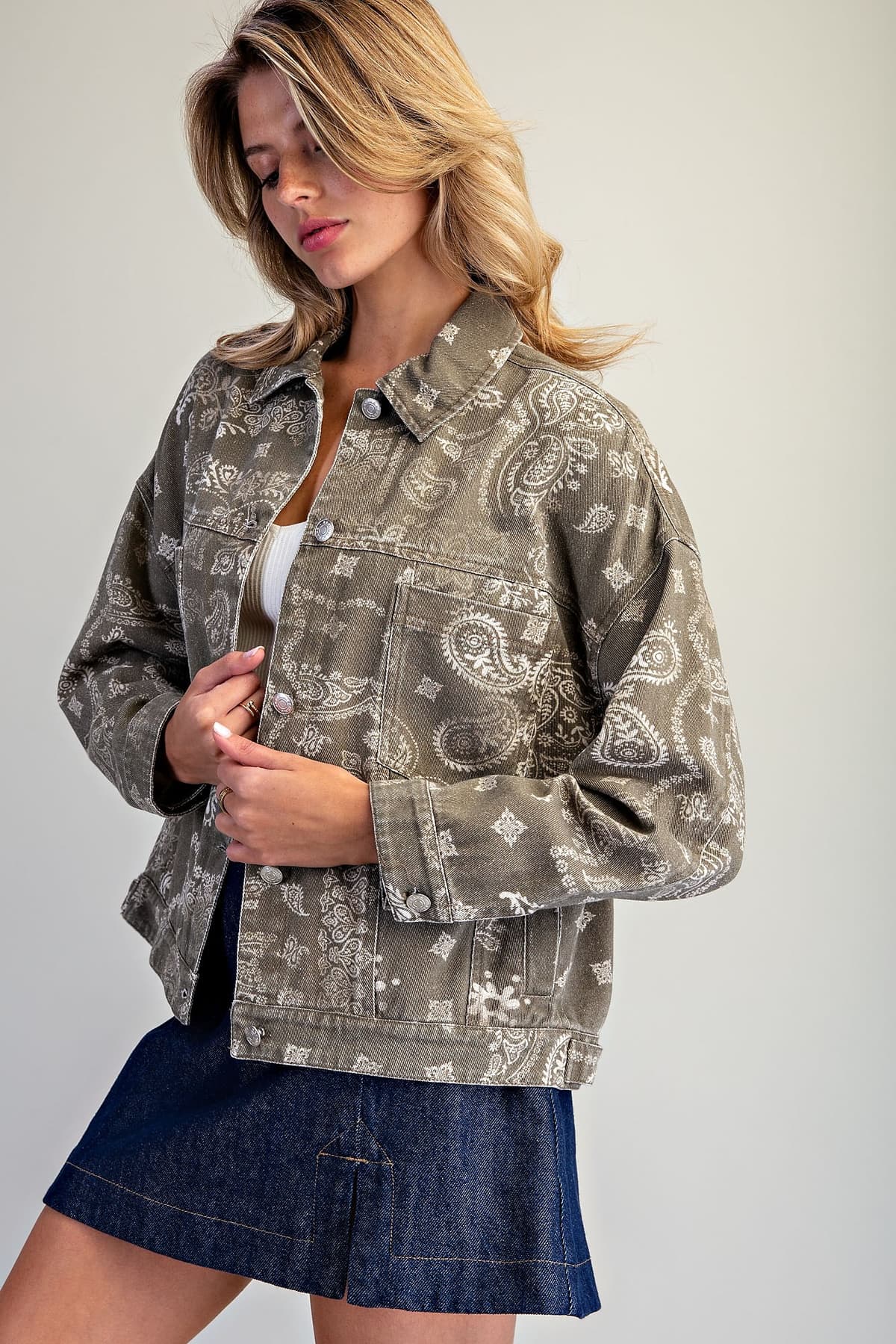 JK16516 - VINTAGE ARMY