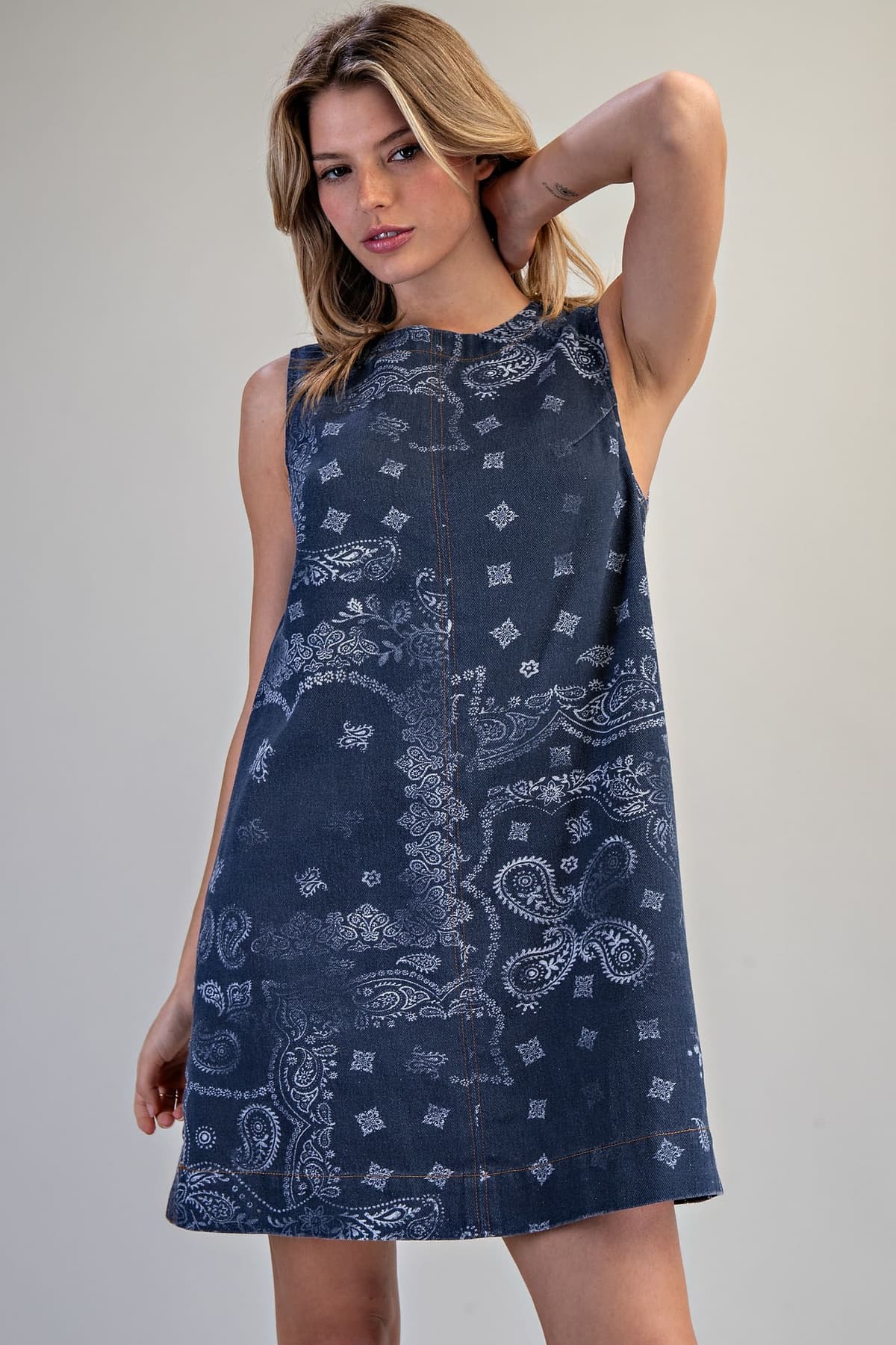 DK16669 - MIDNIGHT