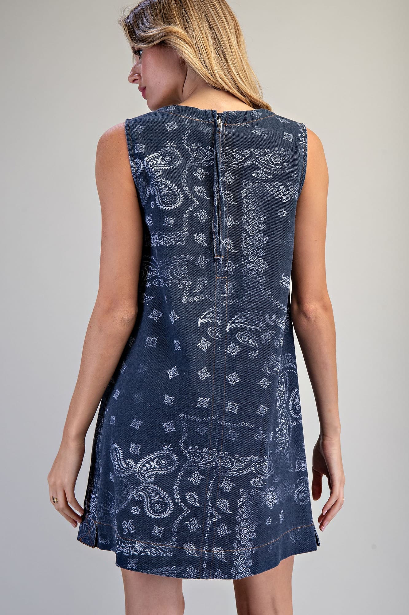 DK16669 - MIDNIGHT