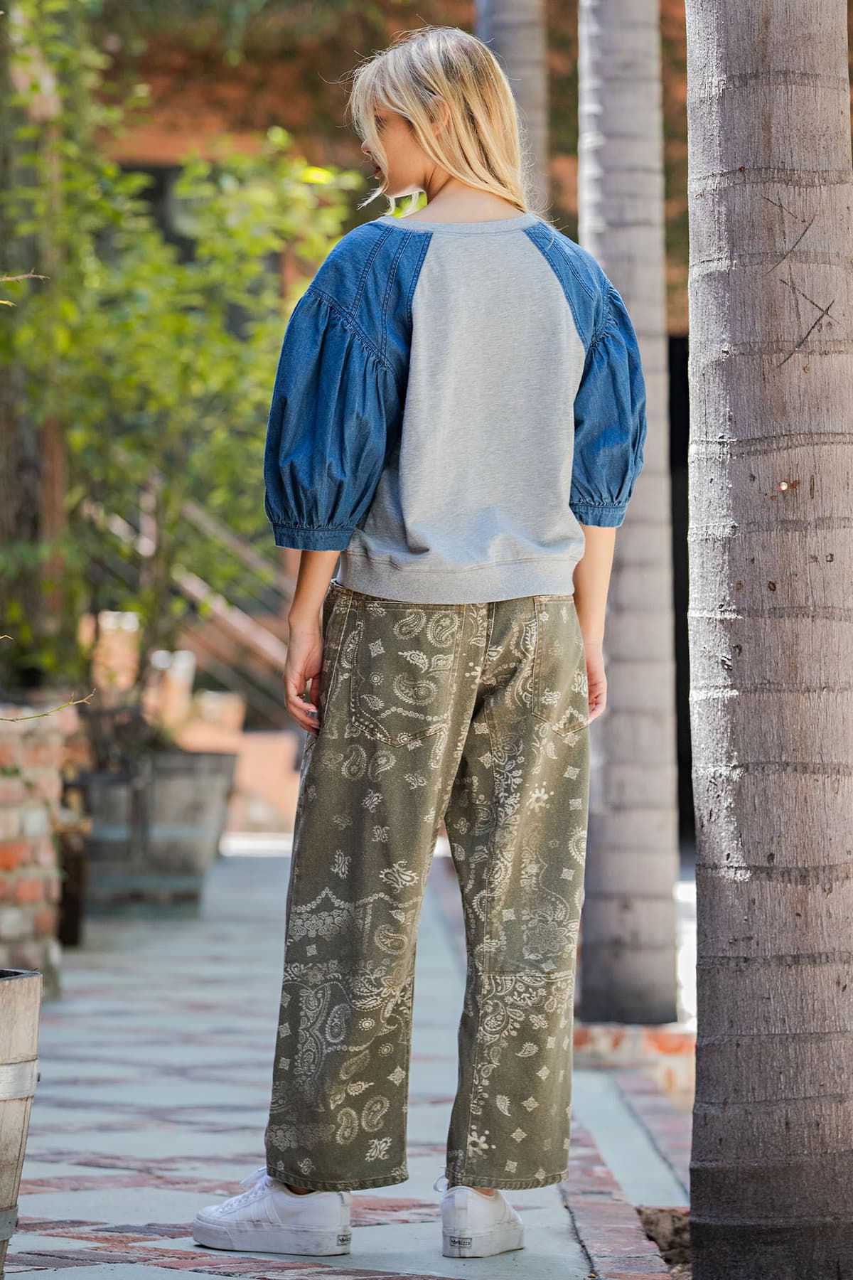 PK16670 - VINTAGE ARMY