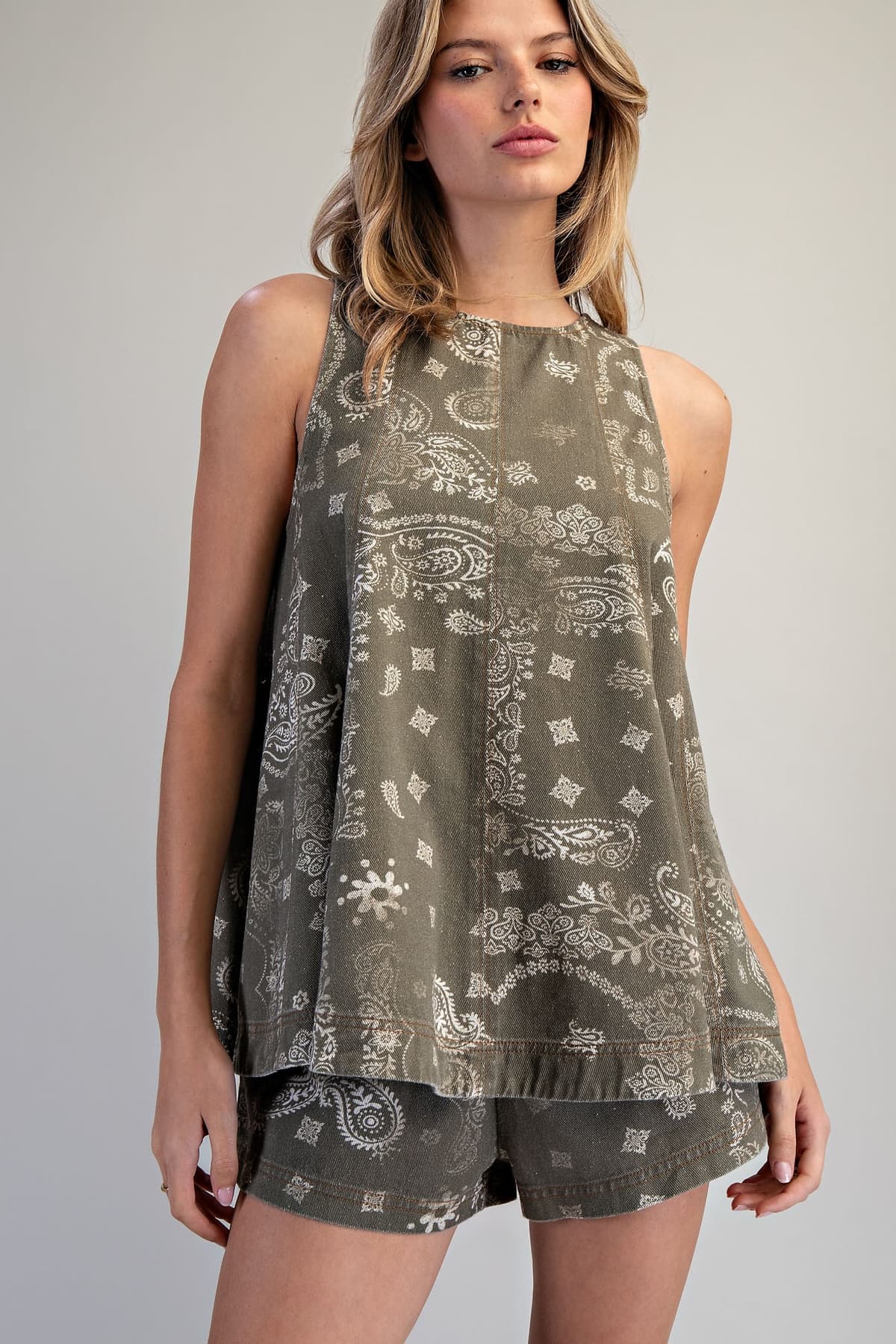 TK16672 - VINTAGE ARMY