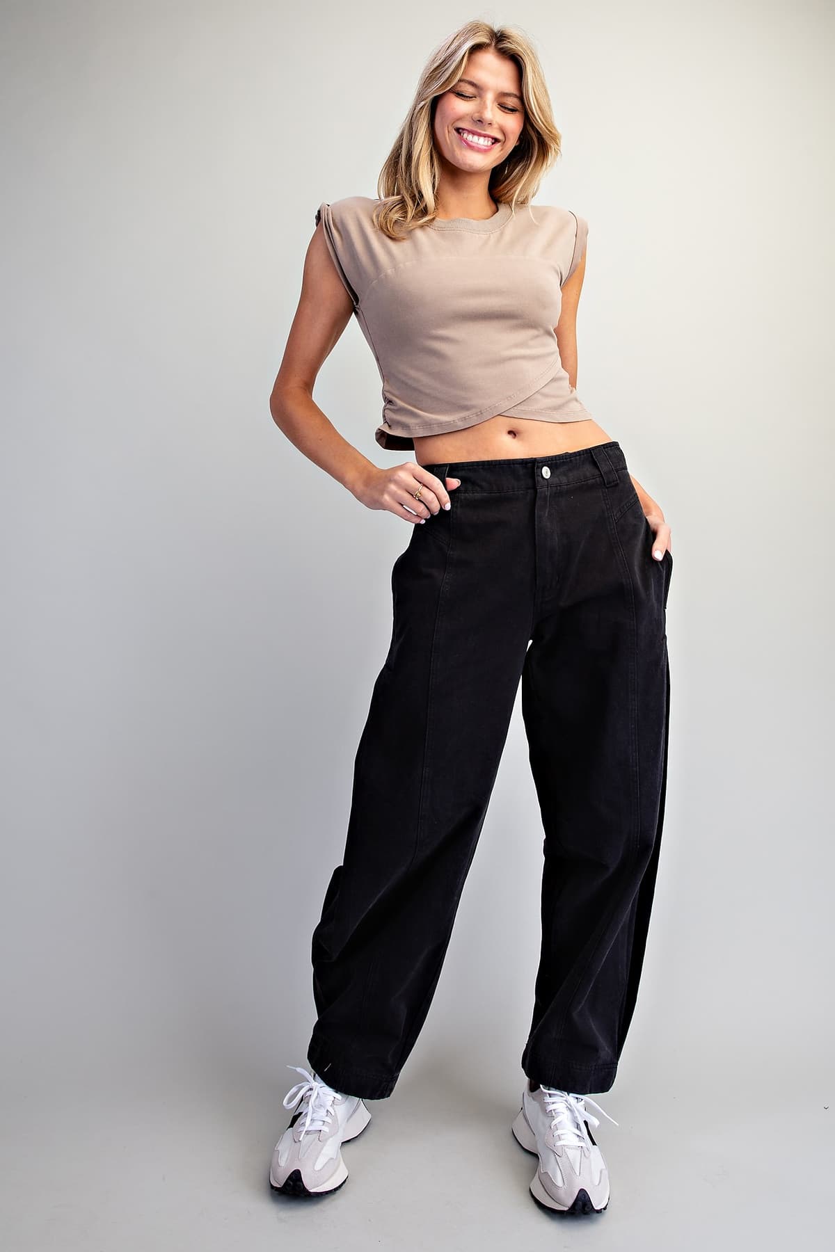 PK16467 - ASH BLACK
