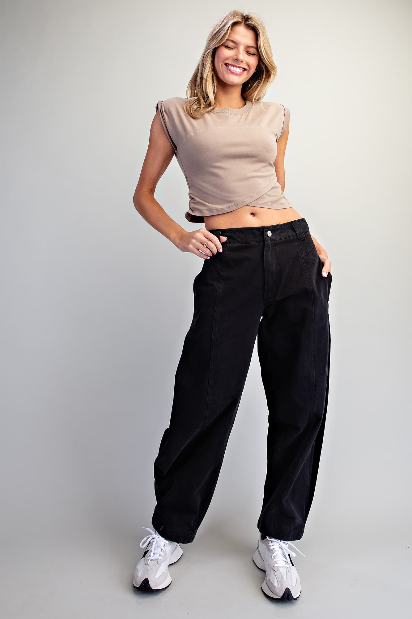 PK16467 - ASH BLACK