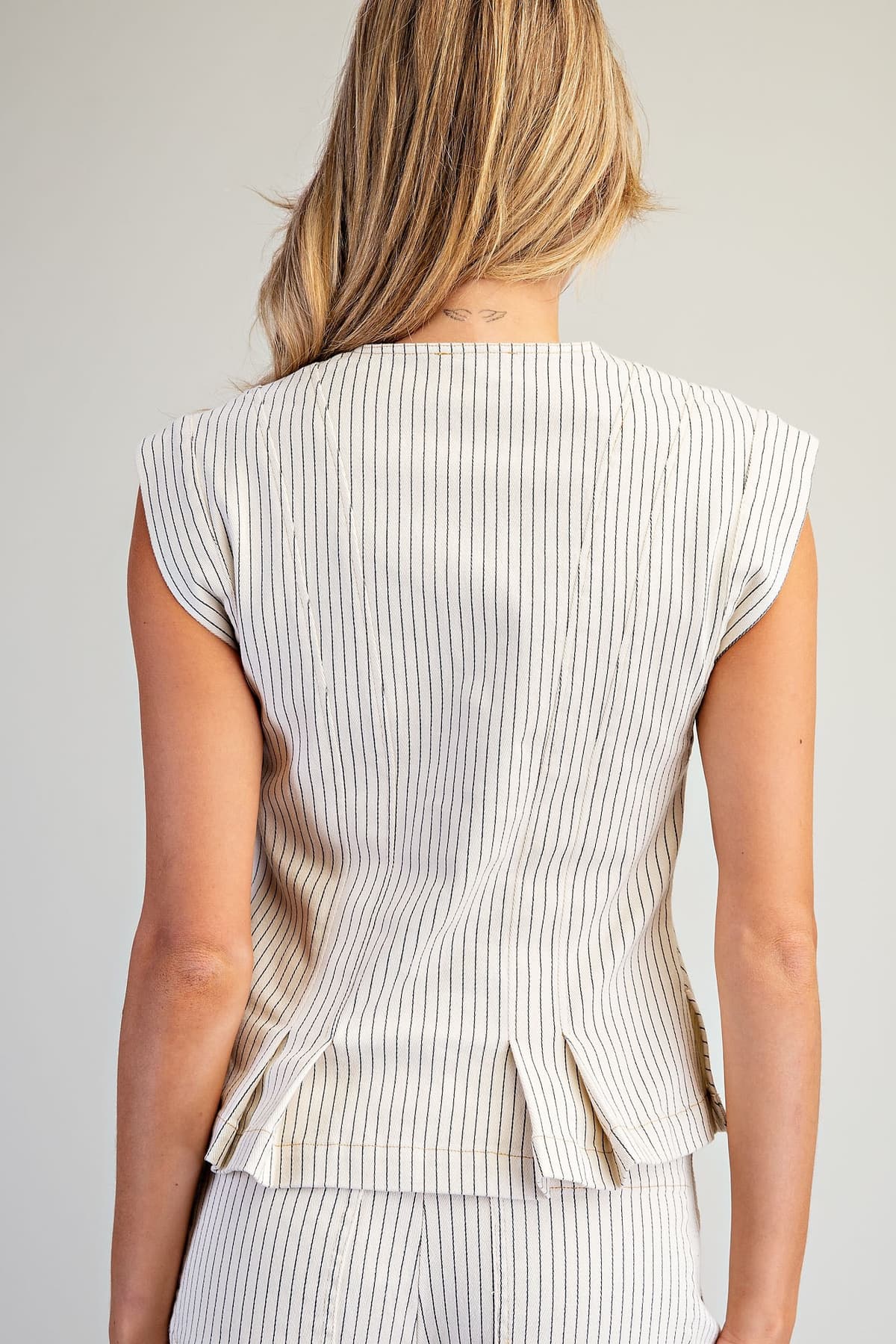 TK16694 - OATMEAL