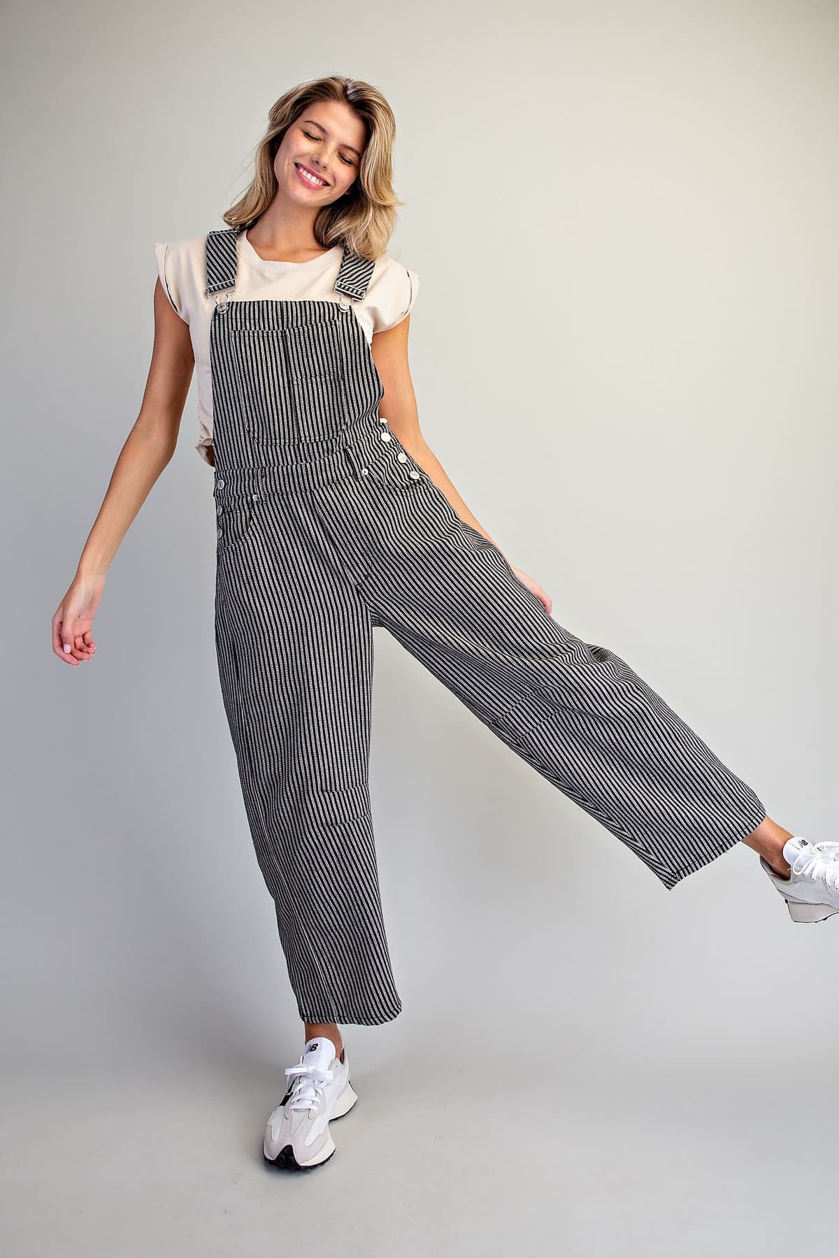 BK16720 - ASH BLACK