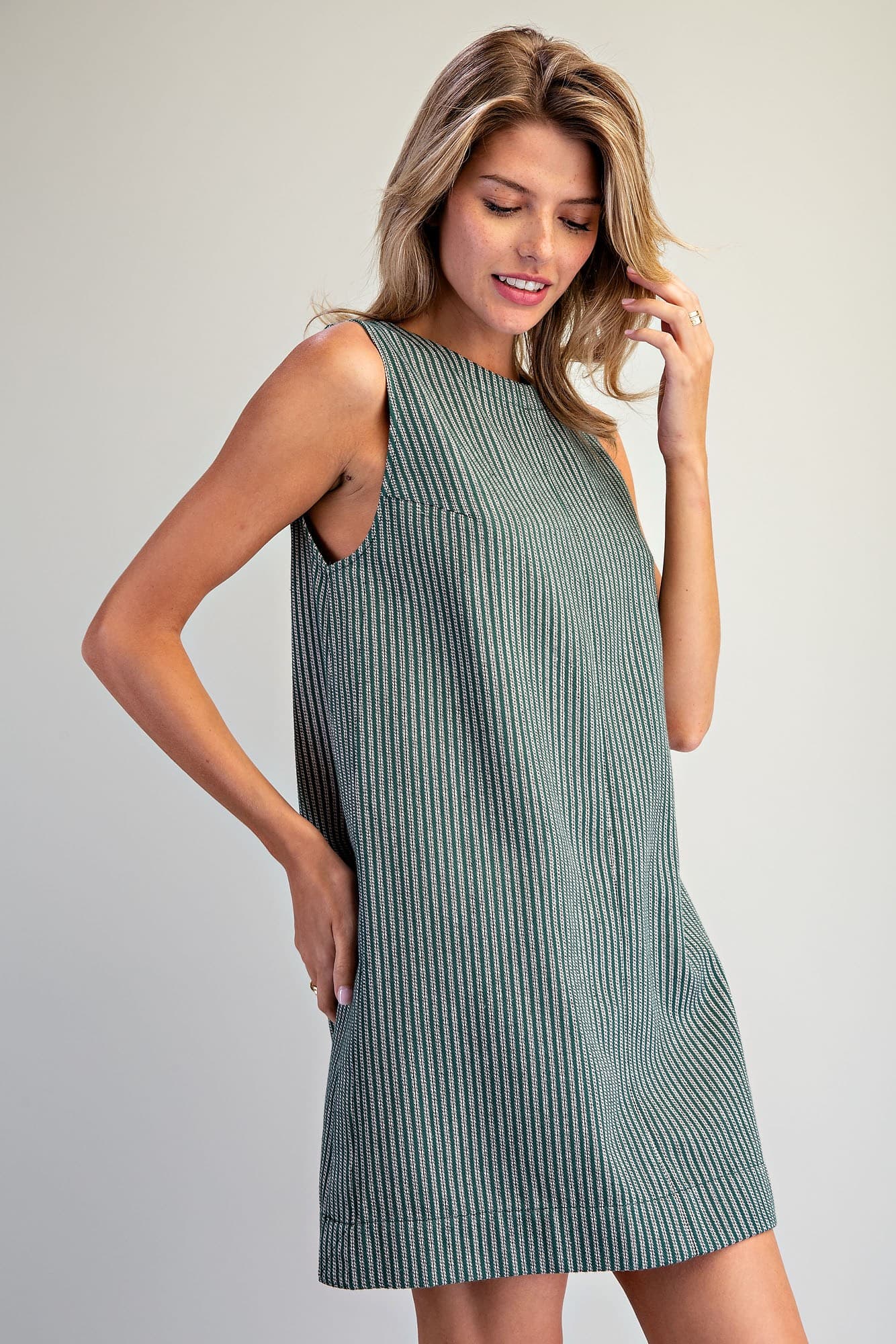 DK16721 - FOREST GREEN