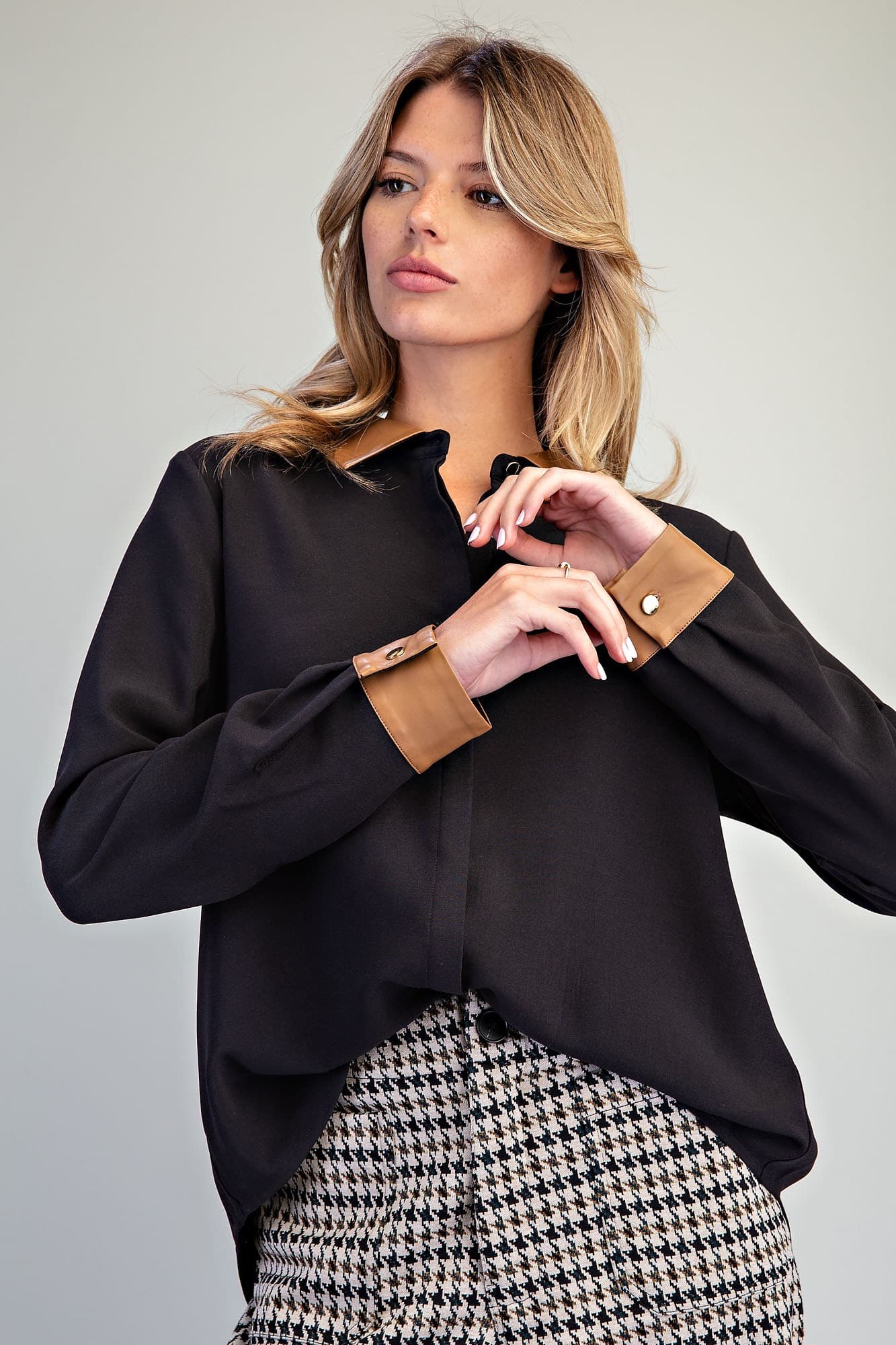 TK16447 - BLACK