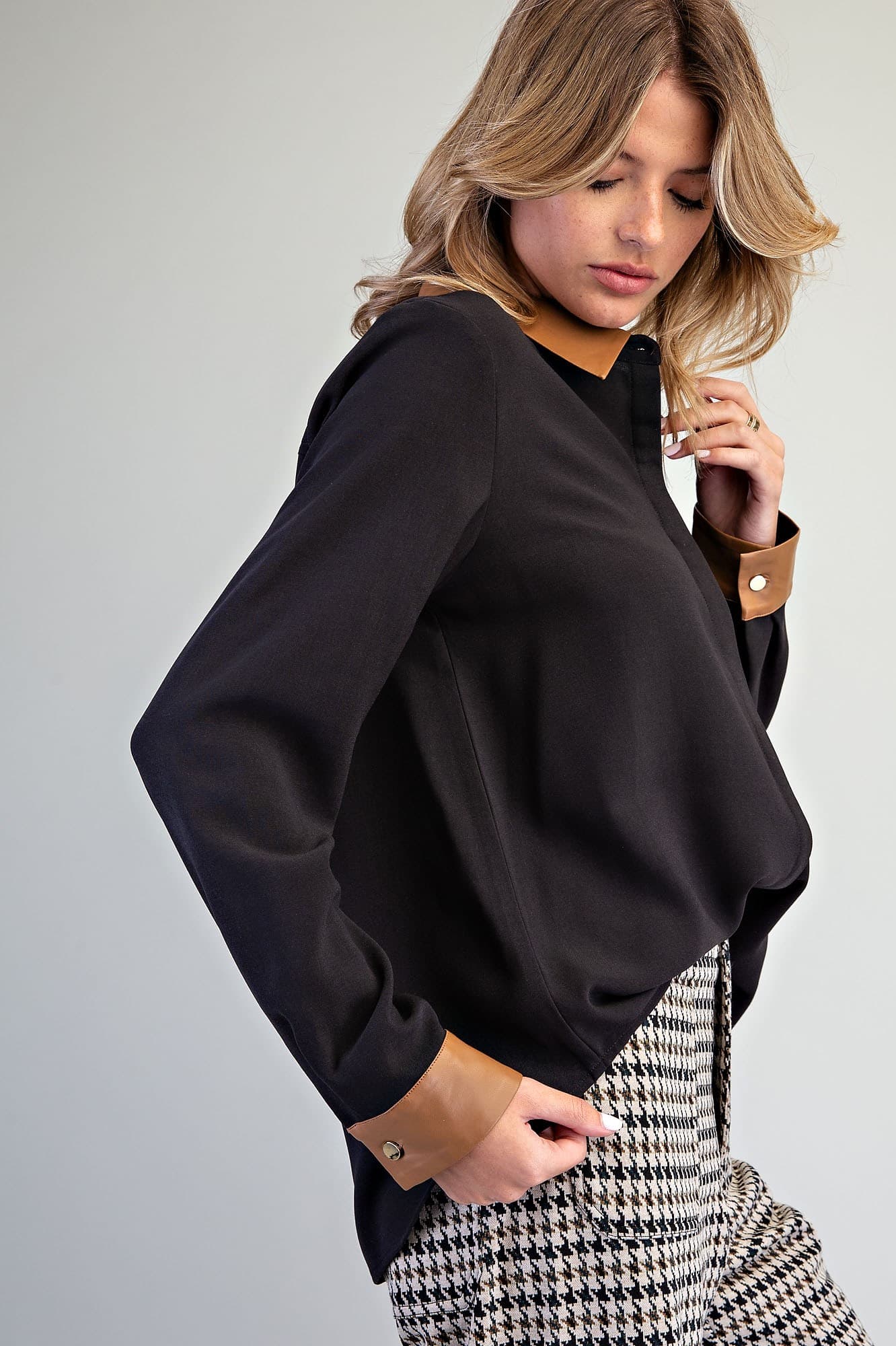 TK16447 - BLACK