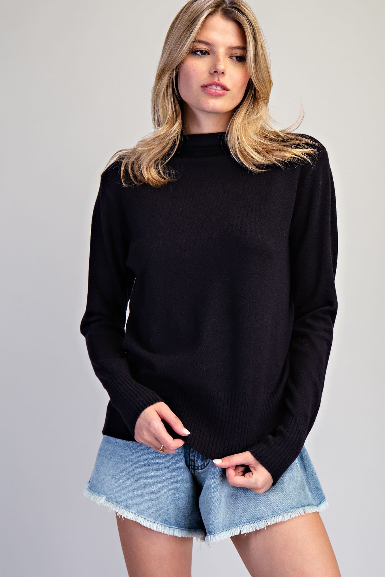 SK16357 - BLACK