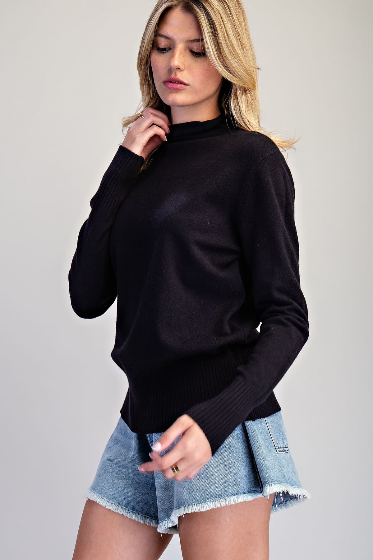 SK16357 - BLACK