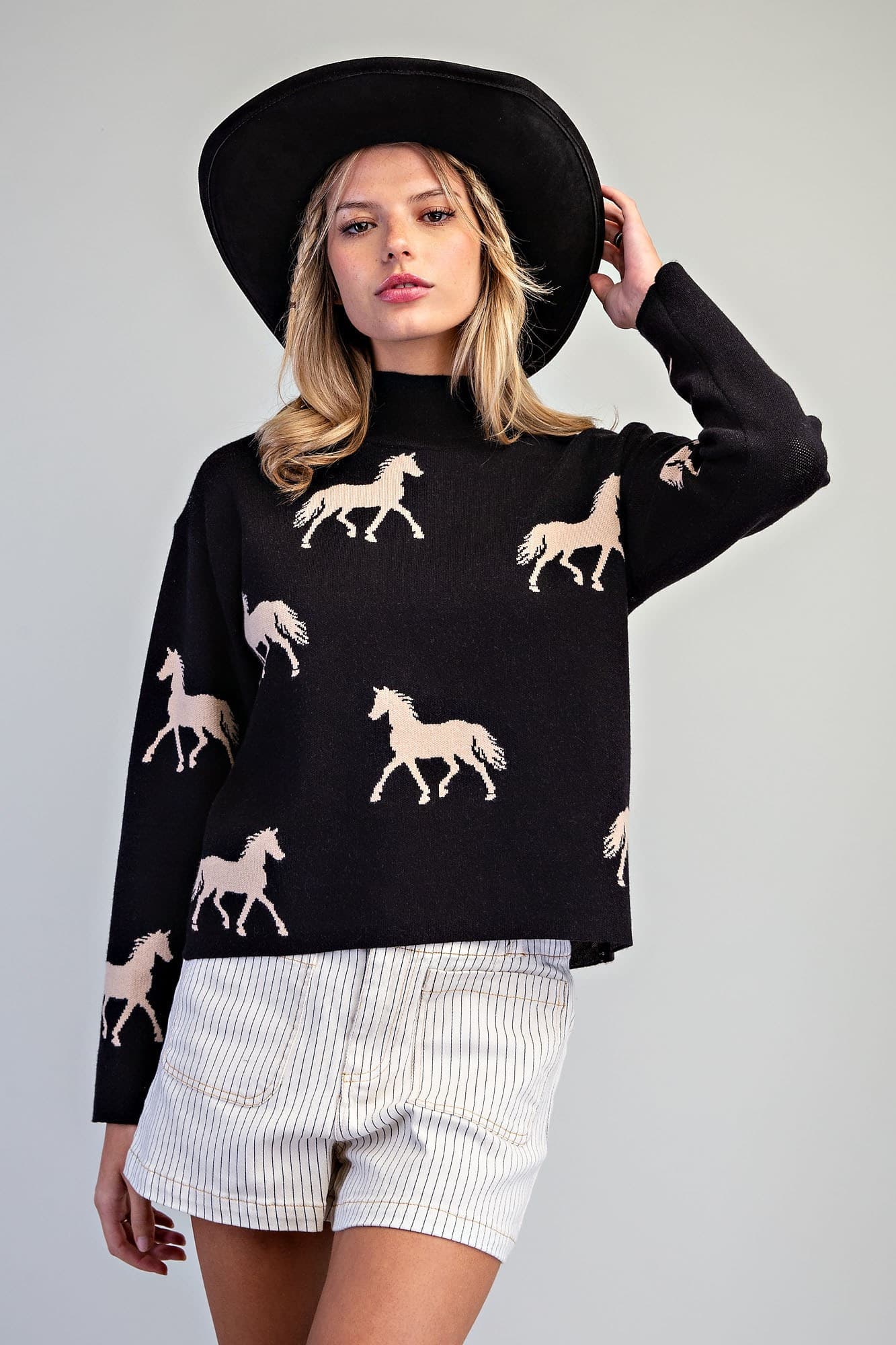 SH17046 - BLACK
