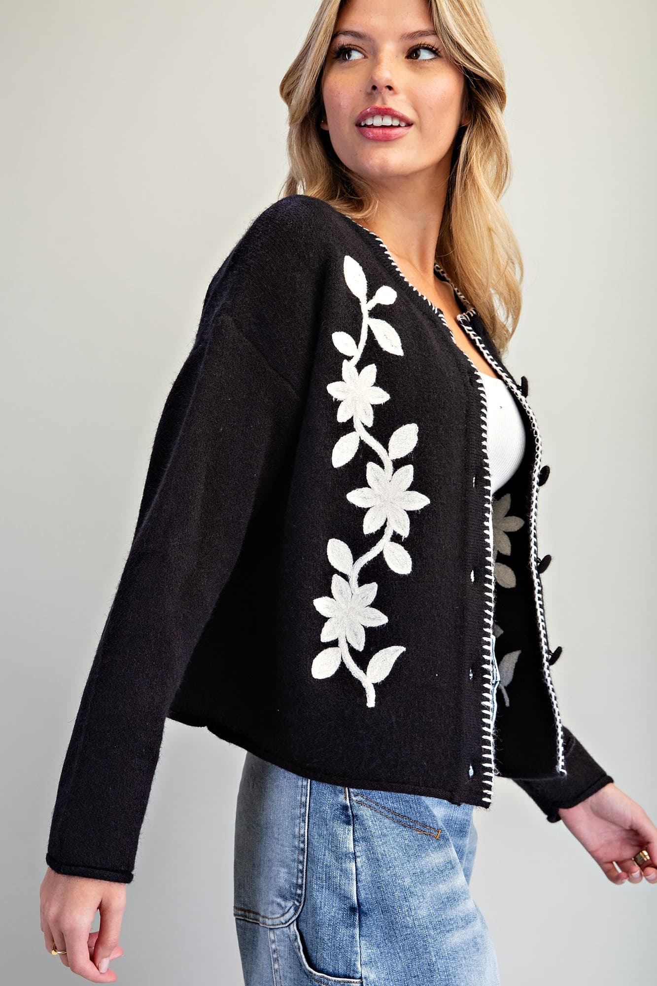 SJH15900 - BLACK
