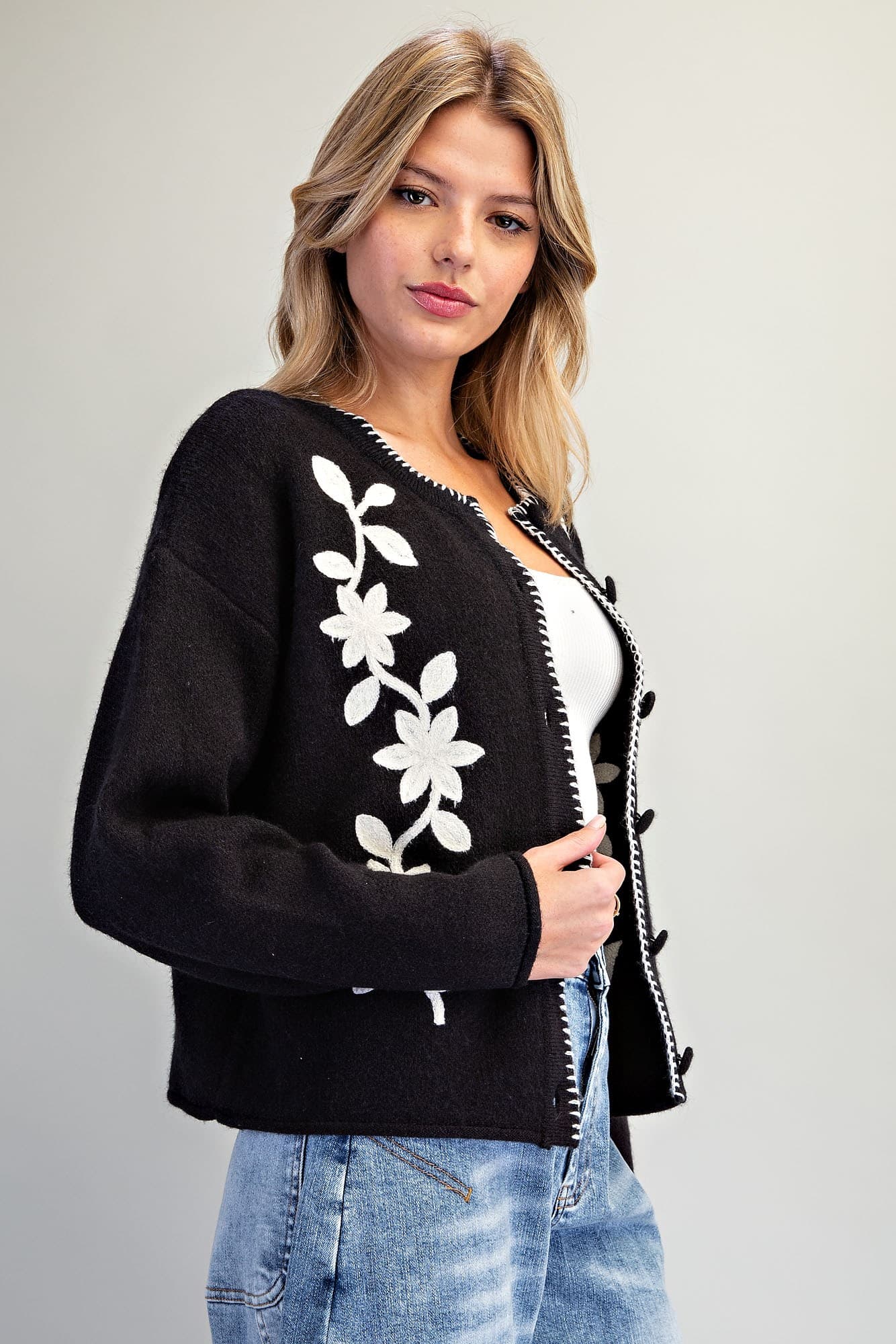 SJH15900 - BLACK