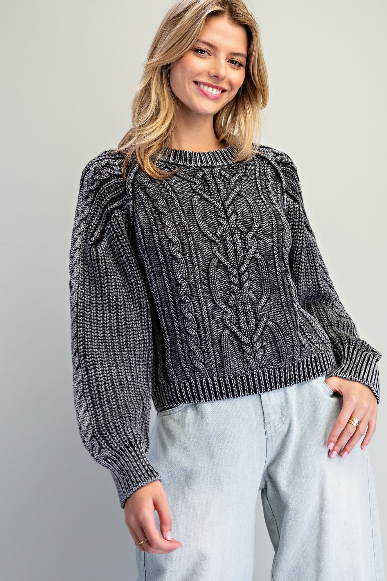 SH17084 - ASH BLACK