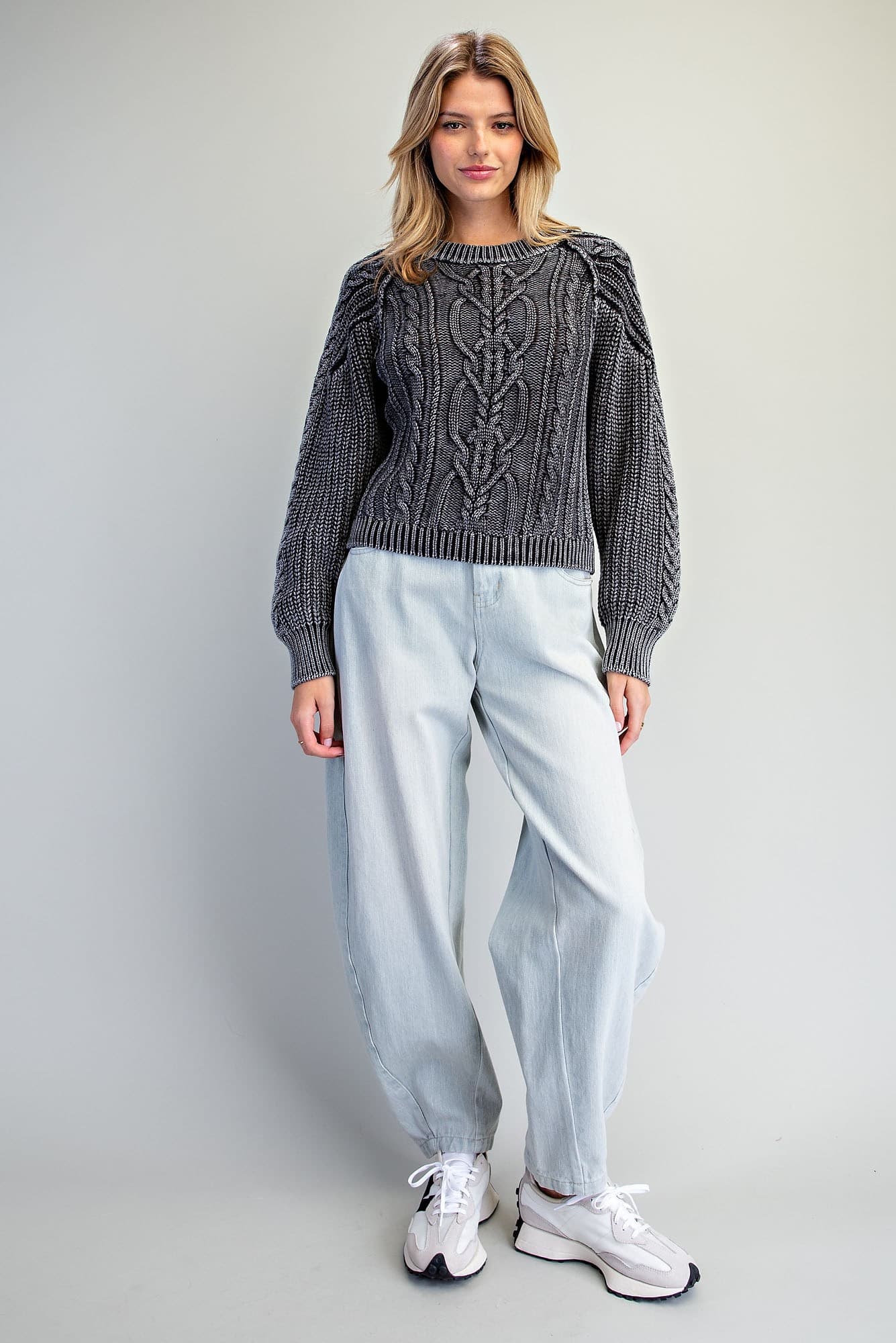 SH17084 - ASH BLACK
