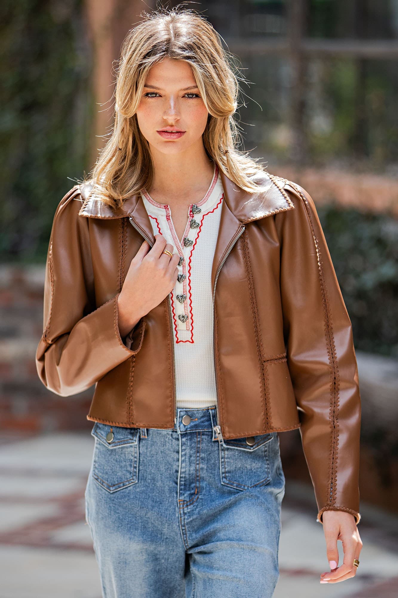 JH15694 - HAZELNUT