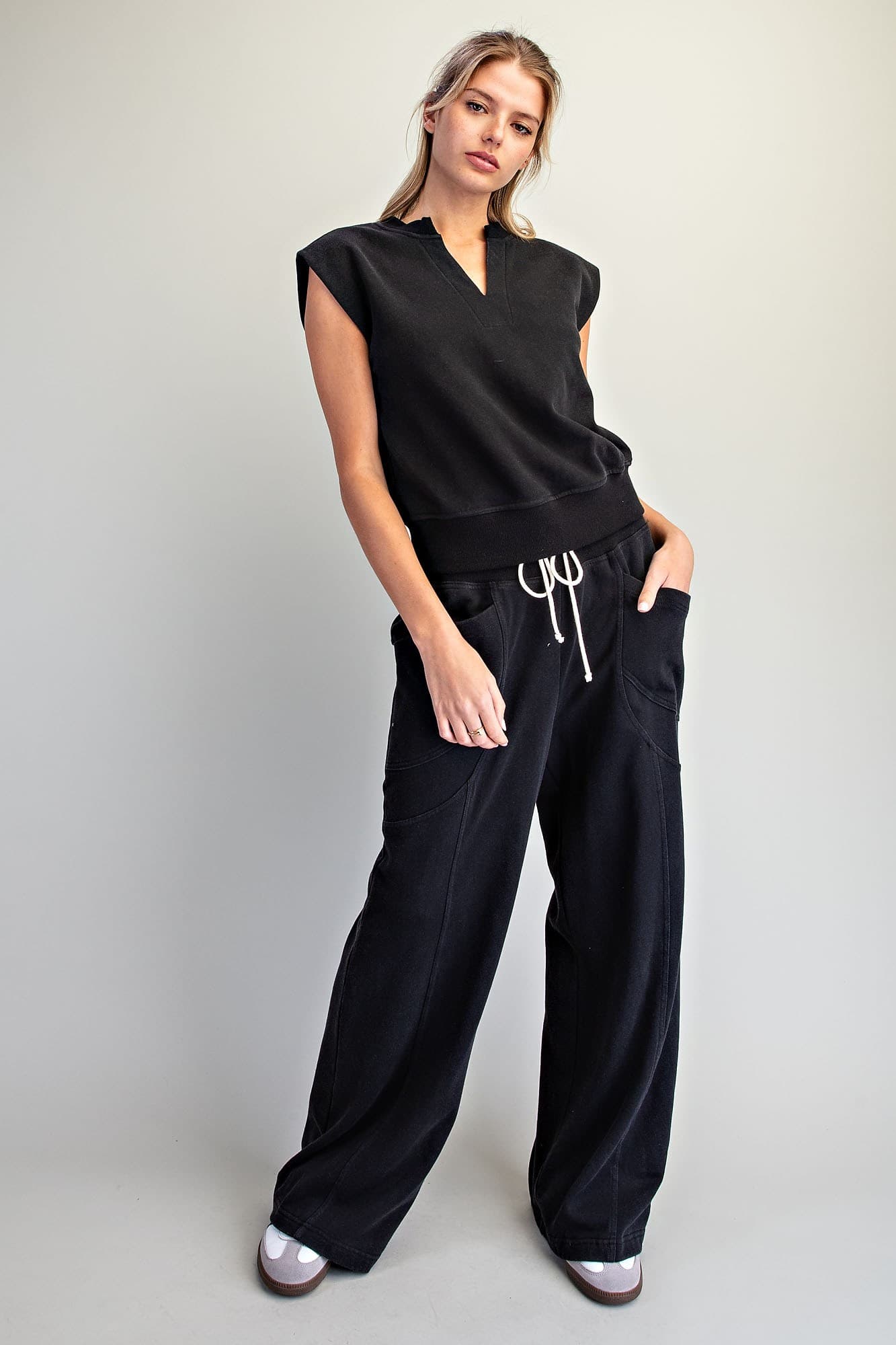 TK16313 - ASH BLACK