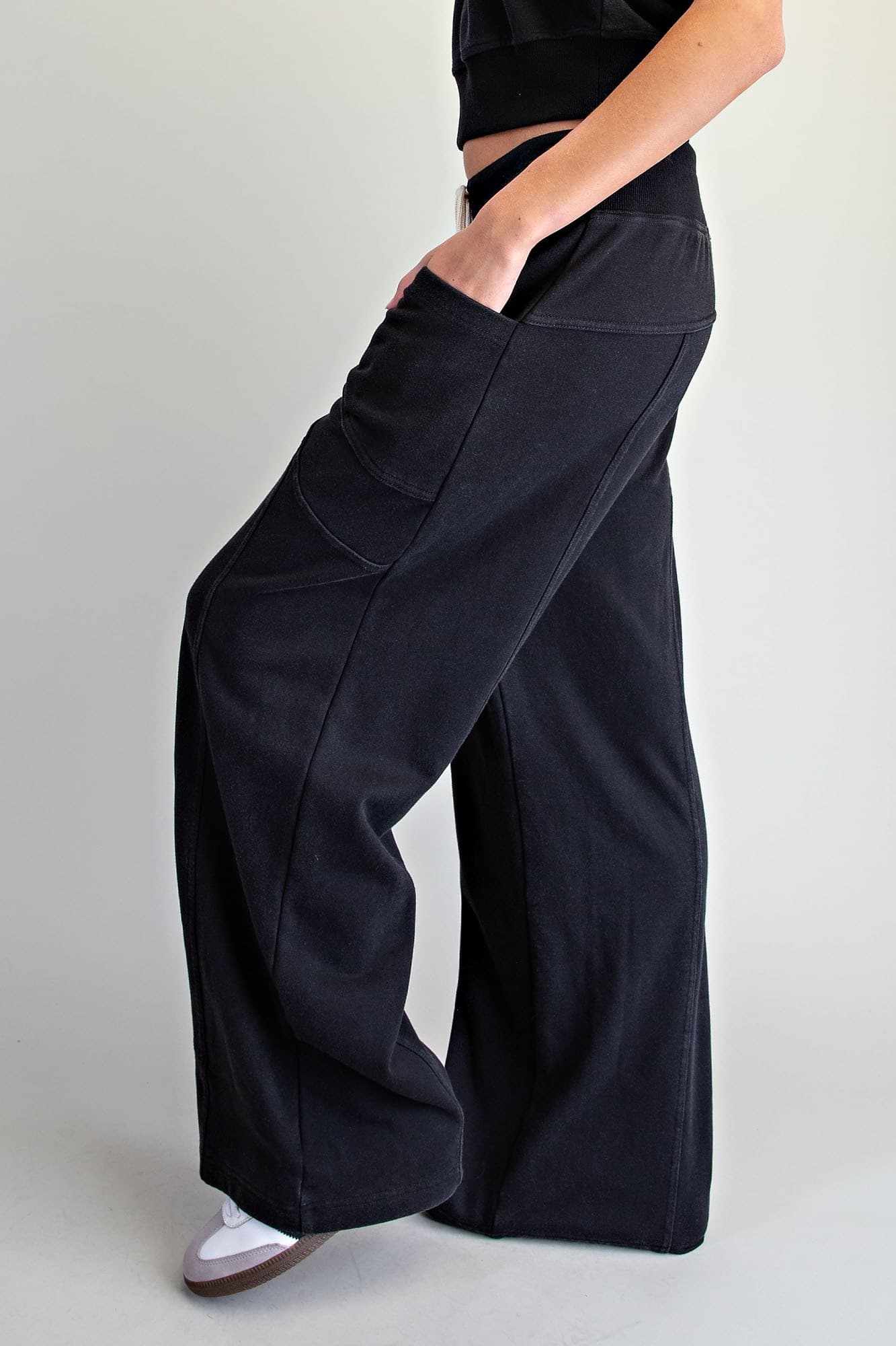 PK16691 - ASH BLACK
