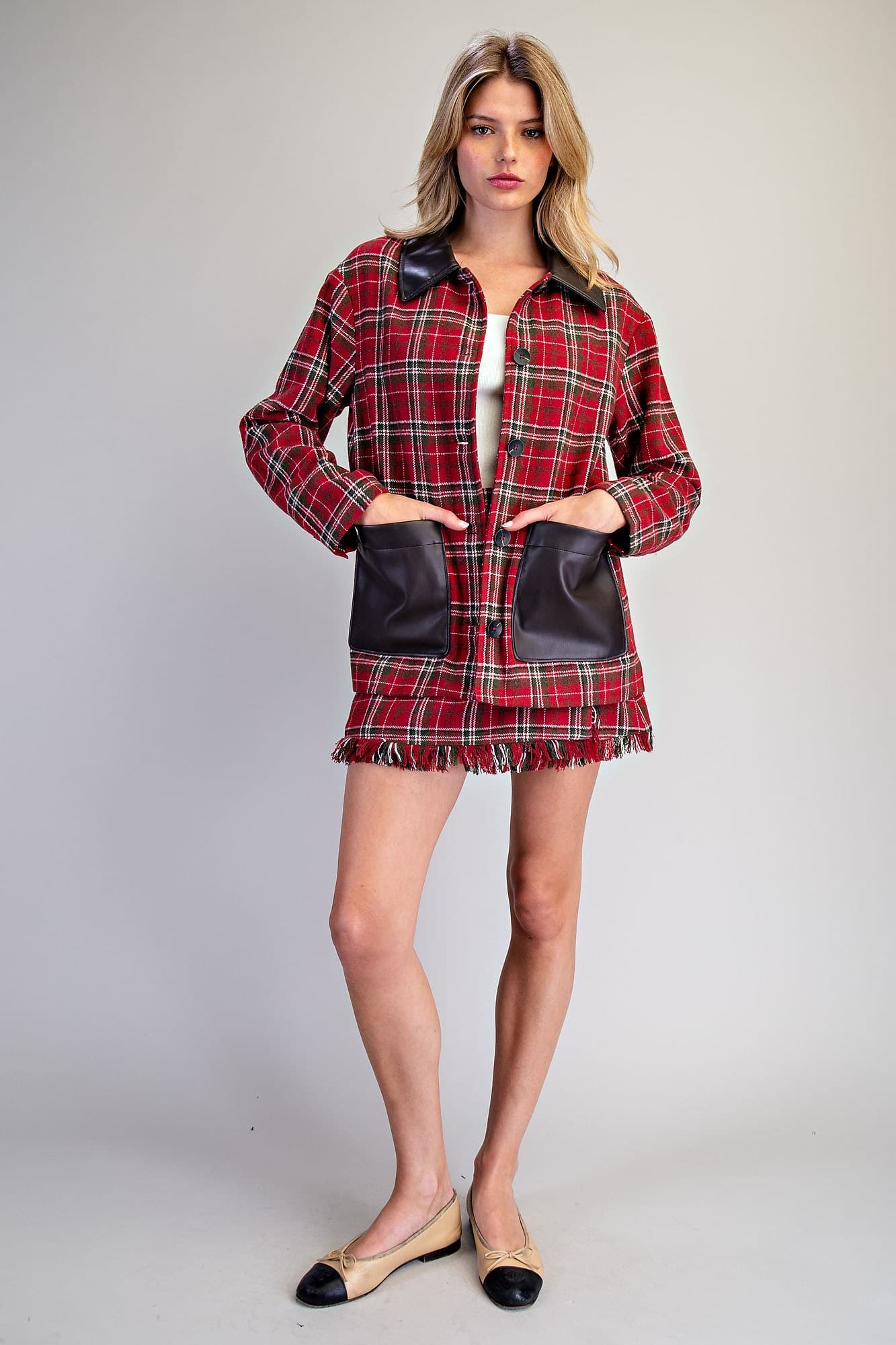 JH15867 - HOLLY BERRY