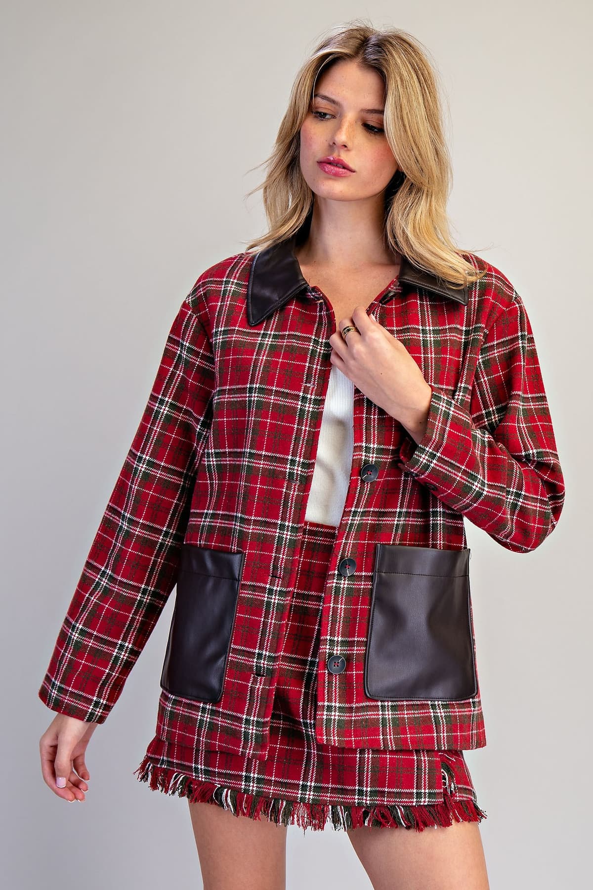 JH15867 - HOLLY BERRY