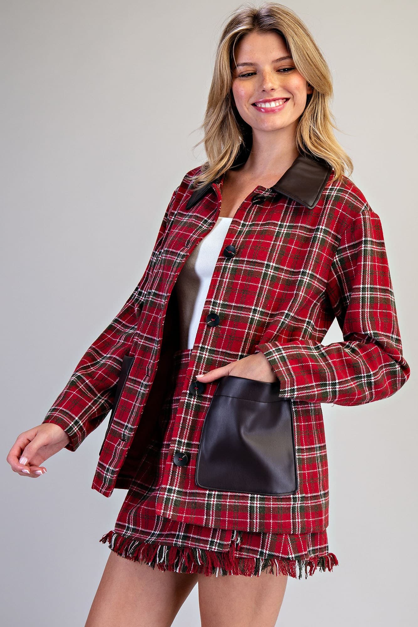 JH15867 - HOLLY BERRY