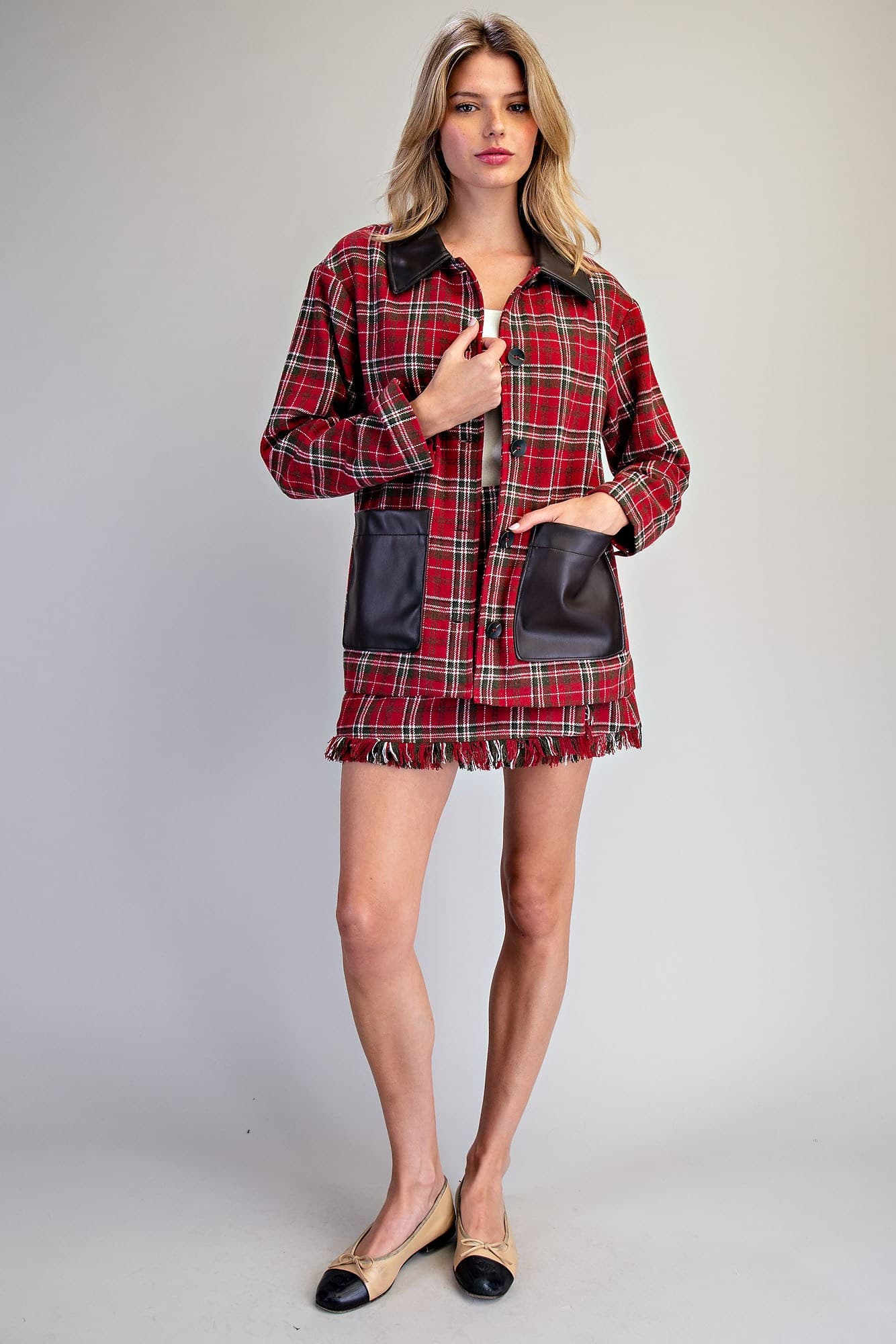JH15867 - HOLLY BERRY