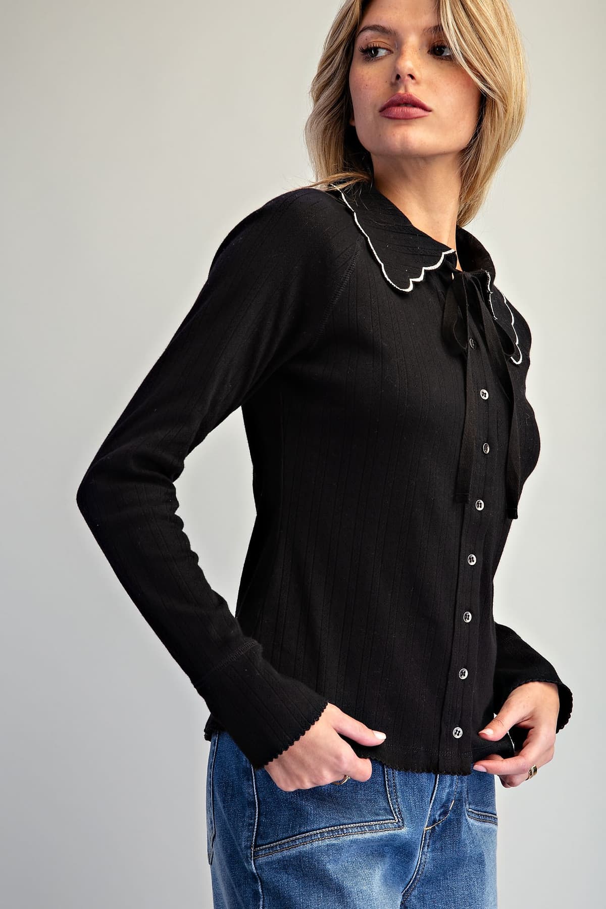 TH15857 - BLACK