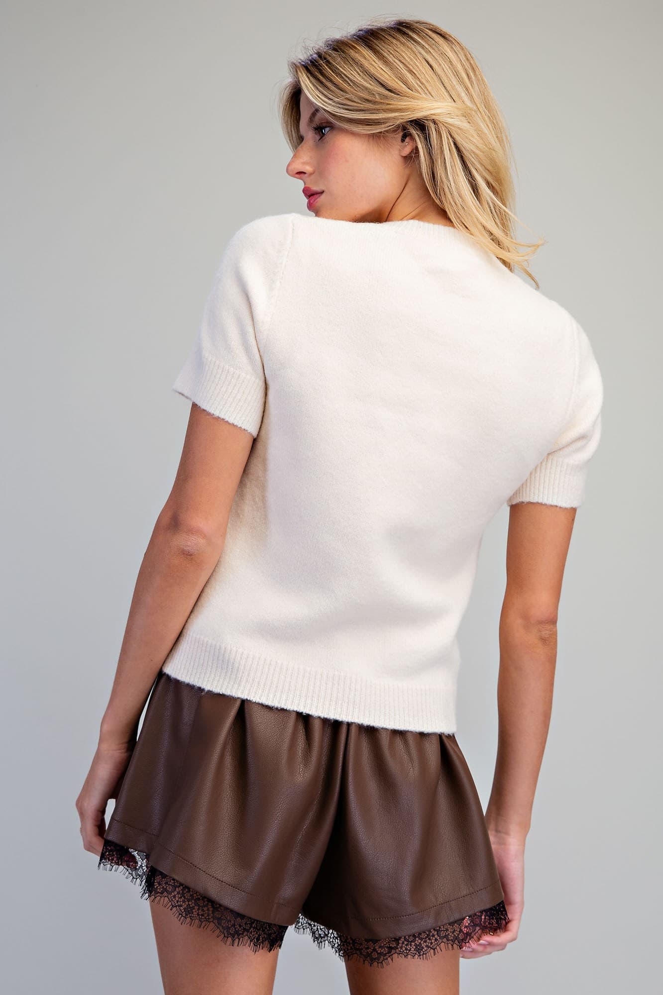 SH17016 - CREAM