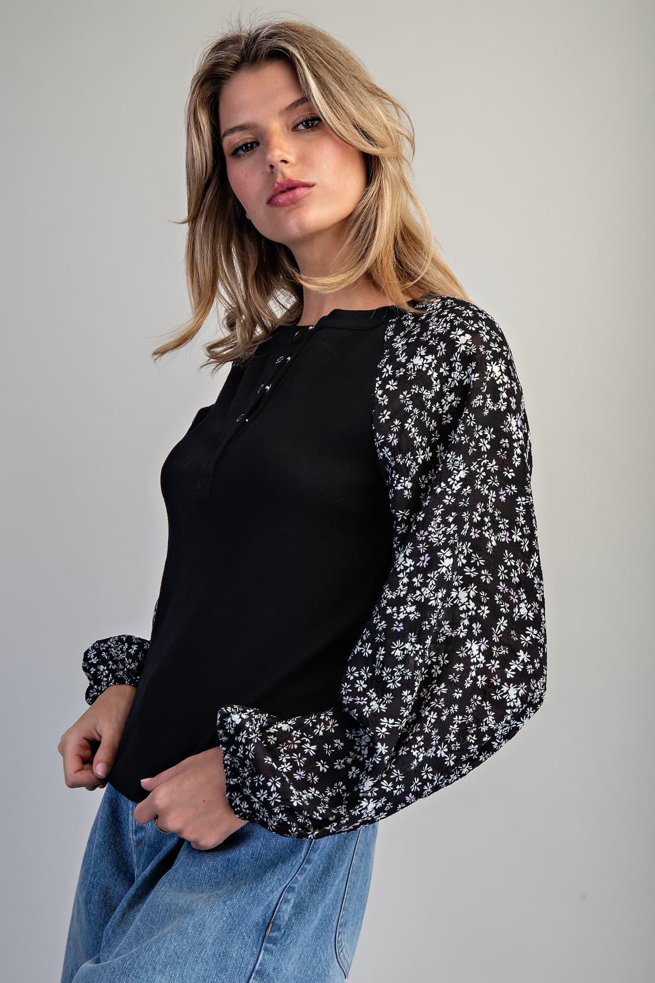 TH17100 - BLACK