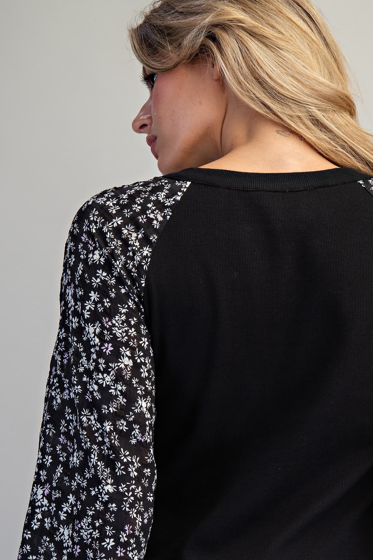 TH17100 - BLACK