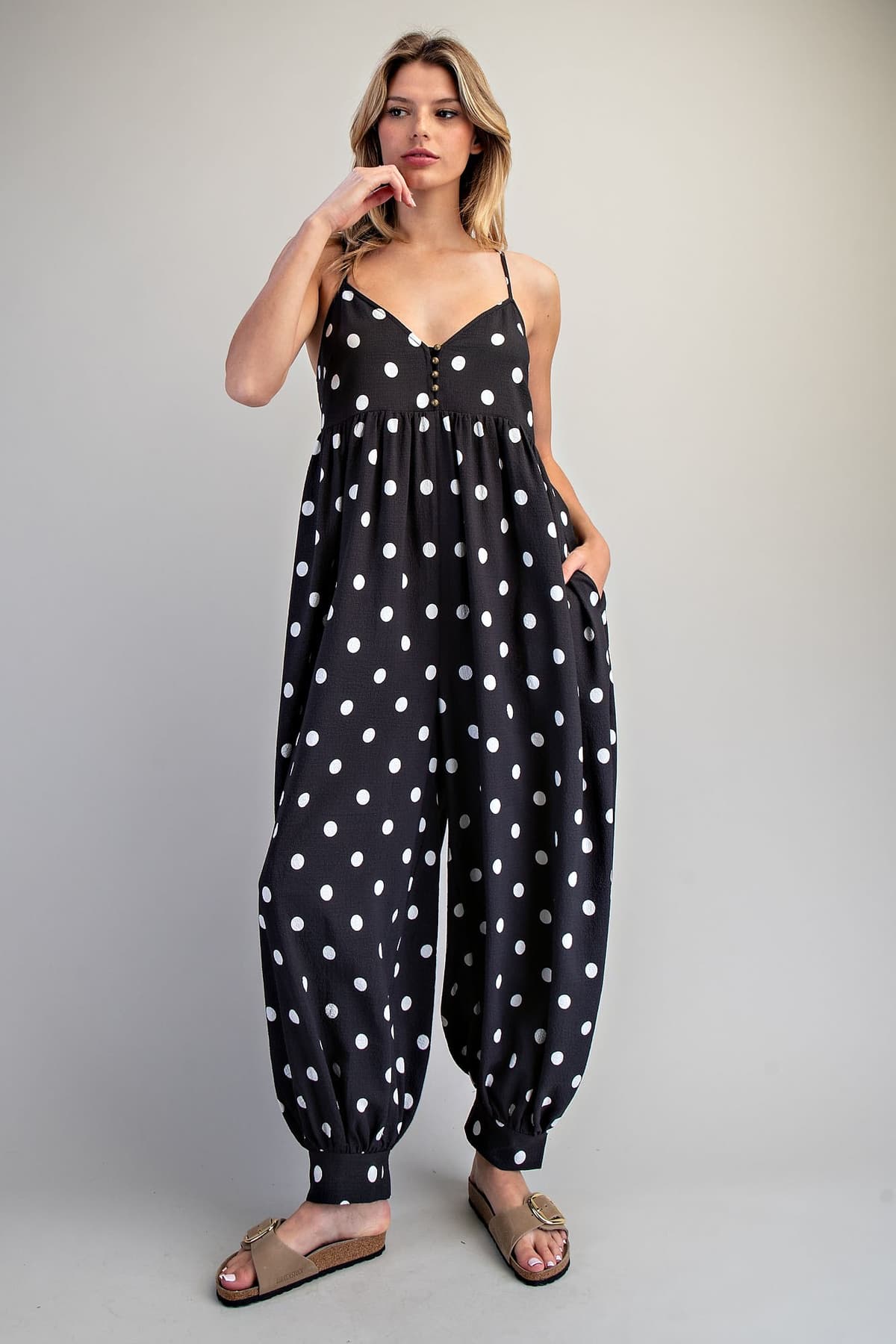 BK16841 - BLACK