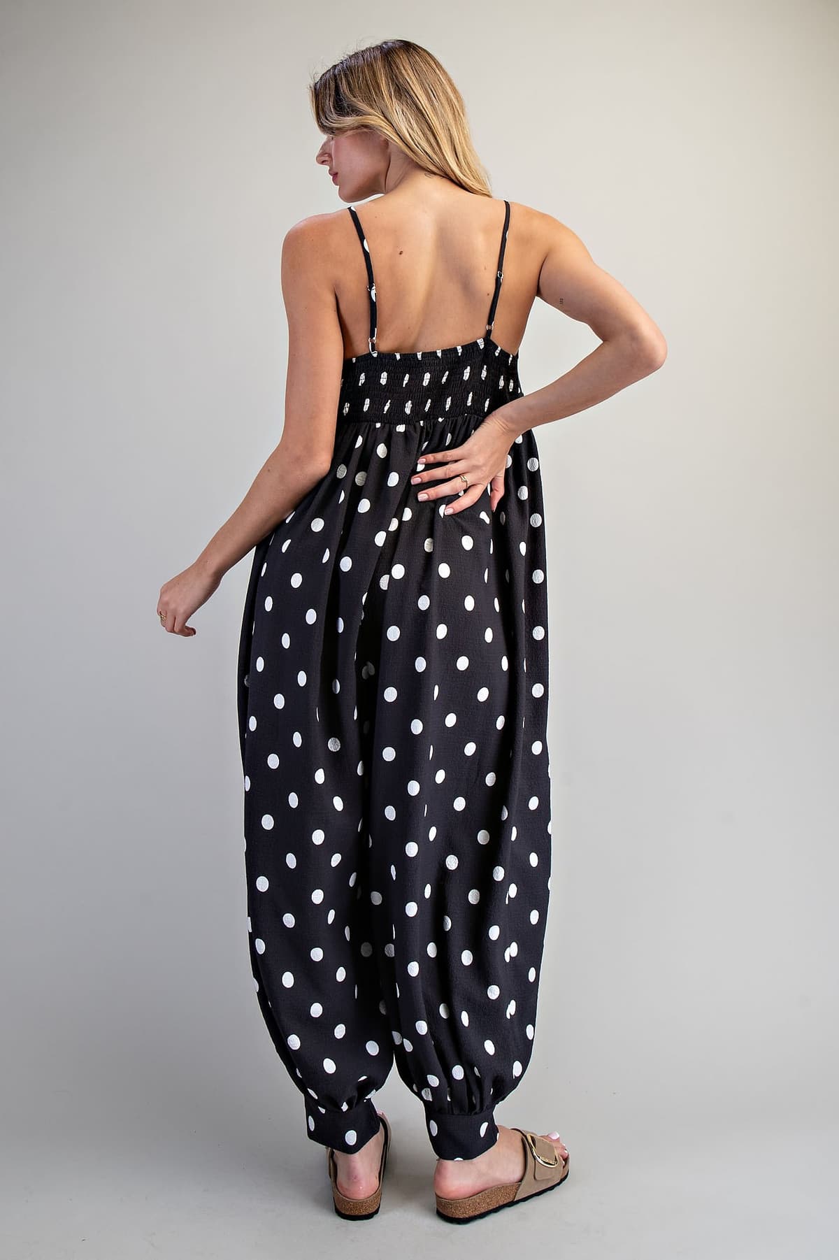 BK16841 - BLACK