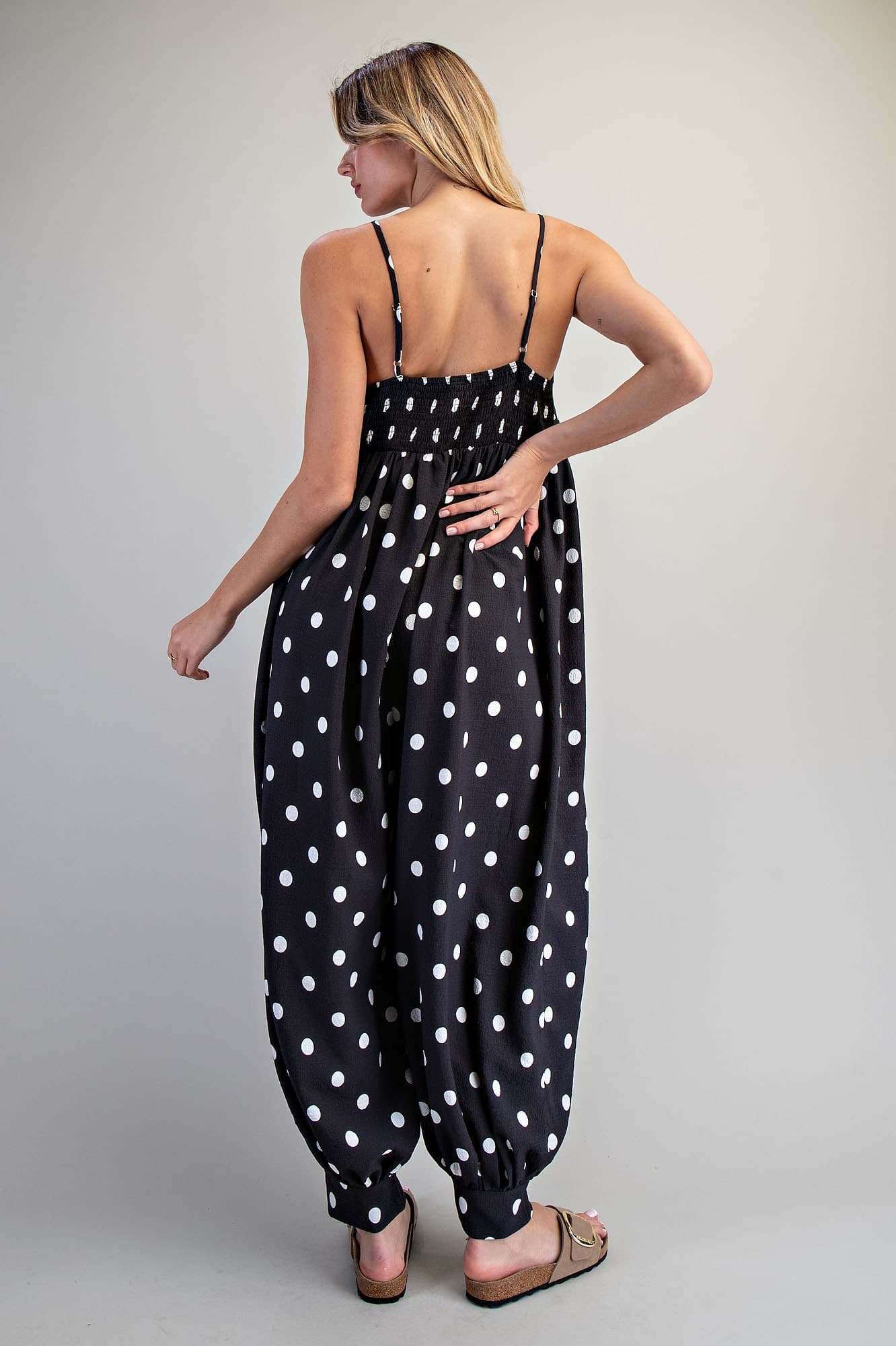 BK16841 - BLACK
