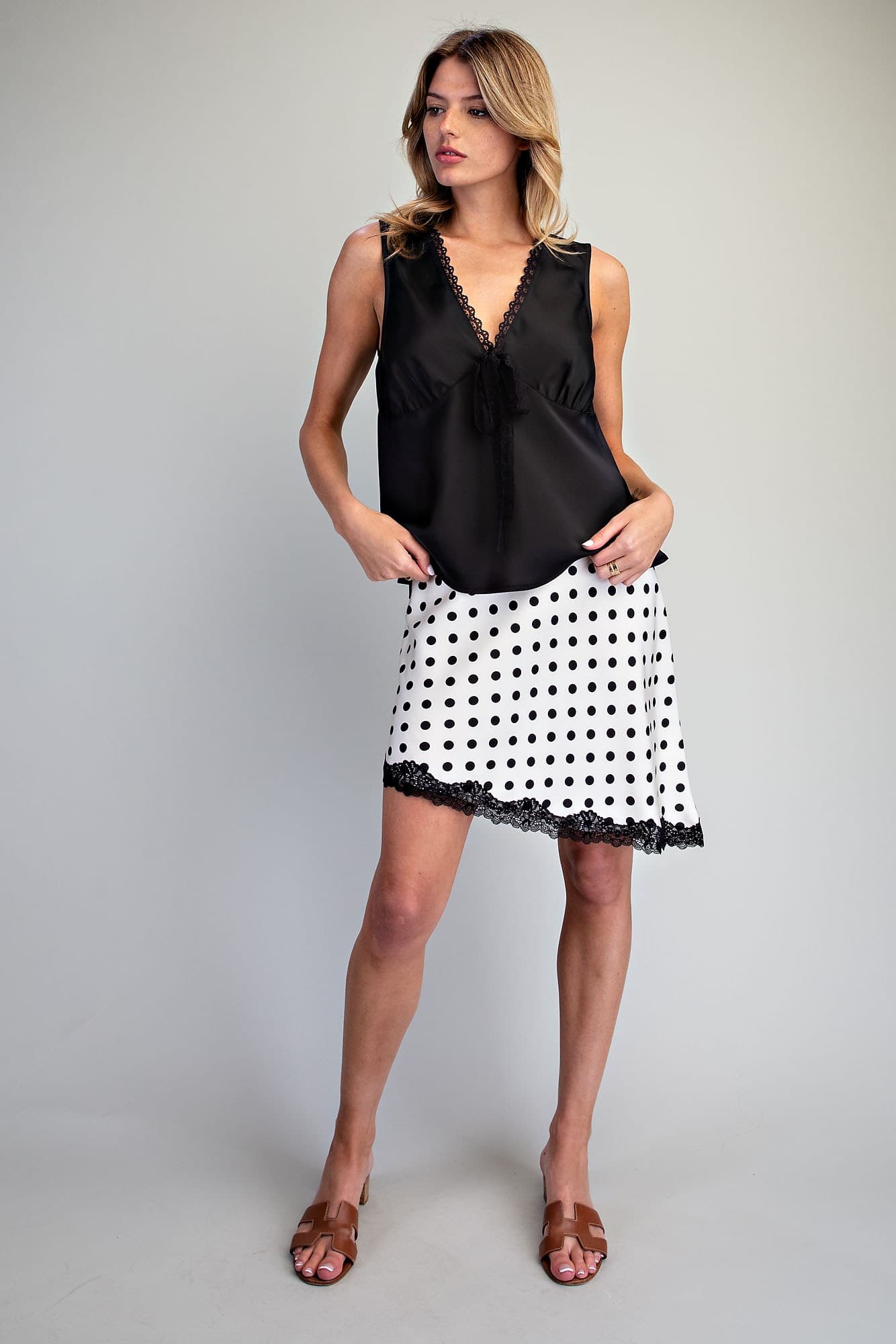 TK16263 - BLACK