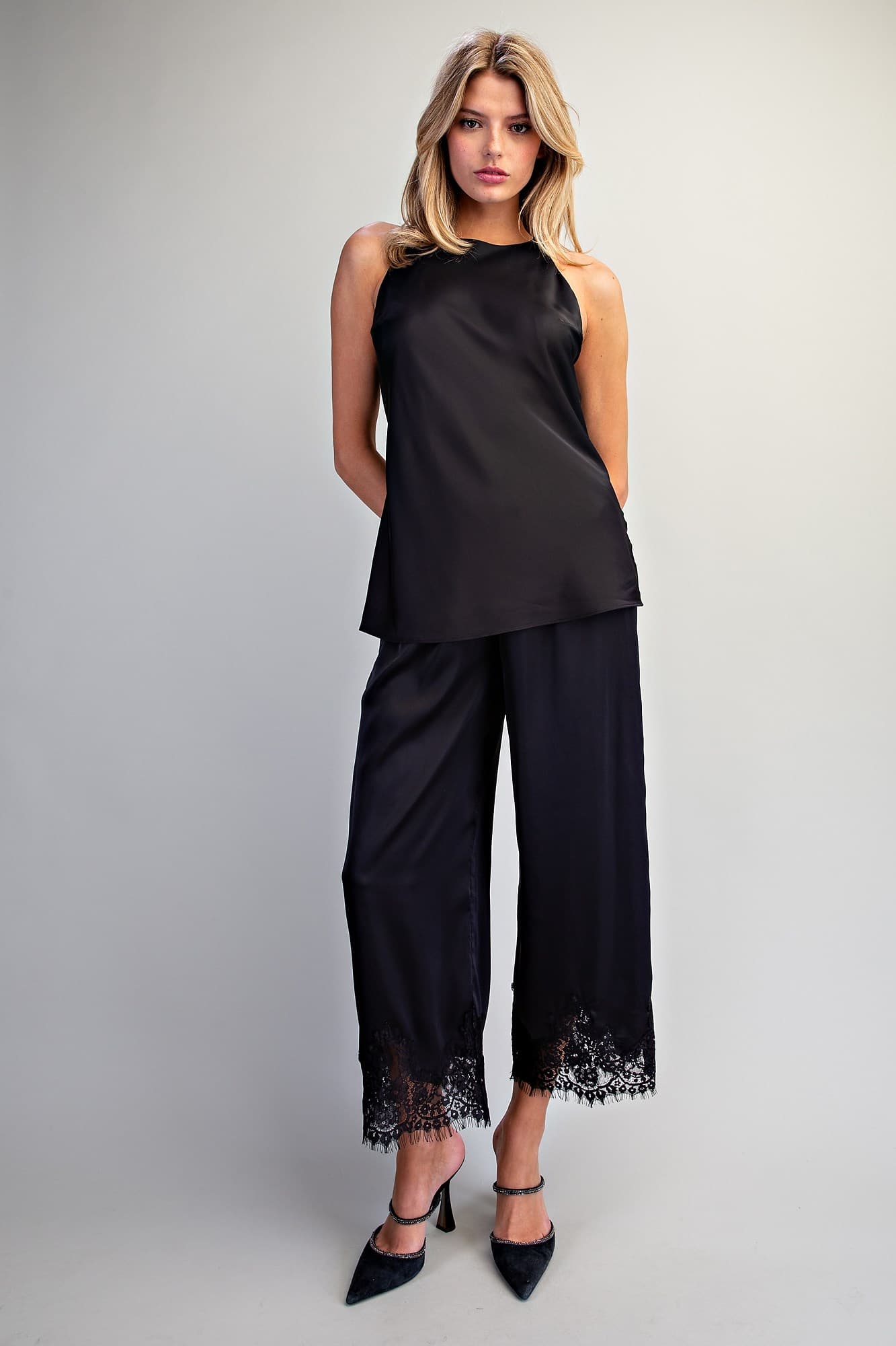 TK16489 - BLACK