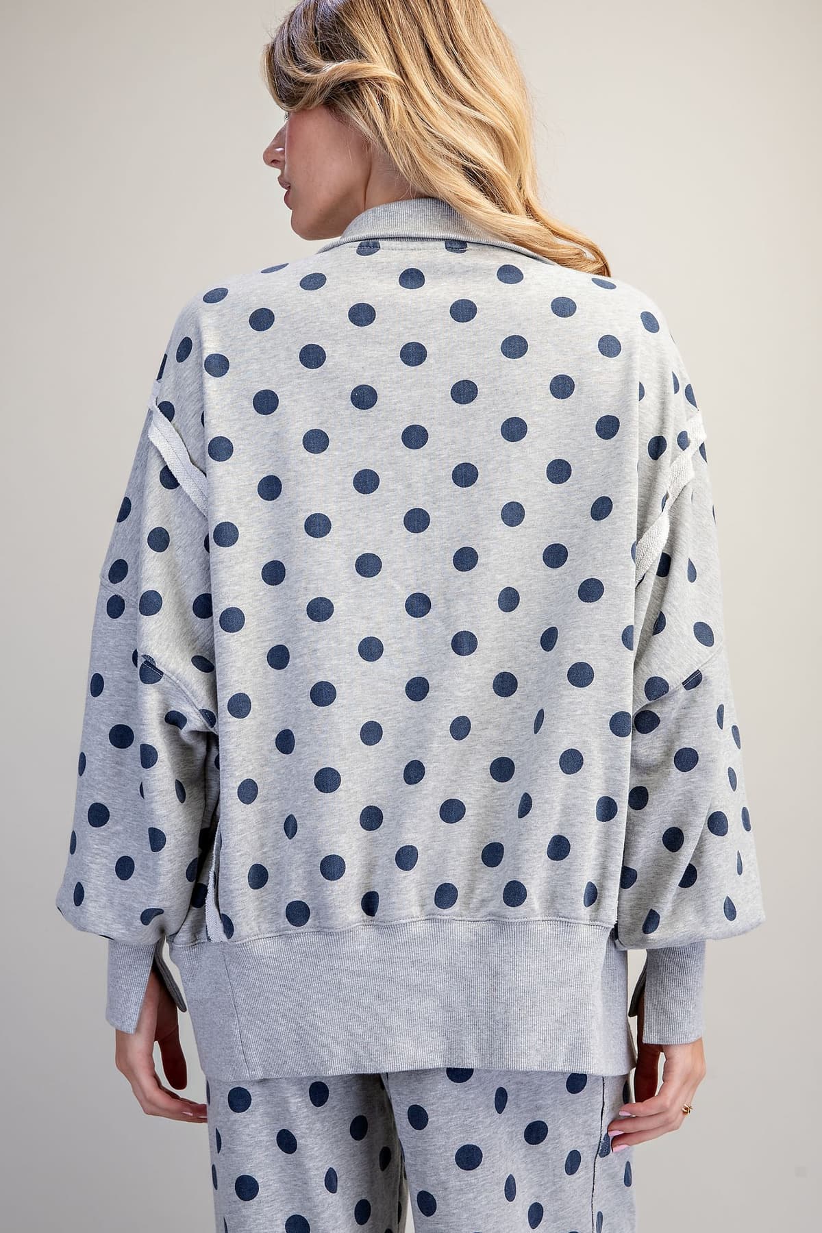 TH17002 - H GREY