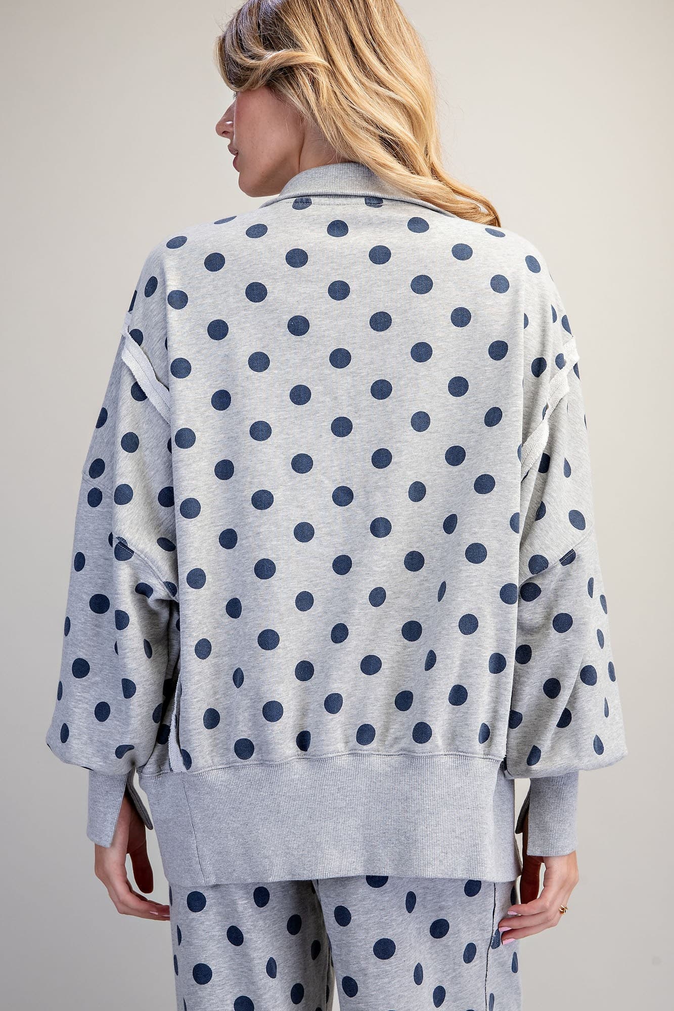 TH17002 - H GREY