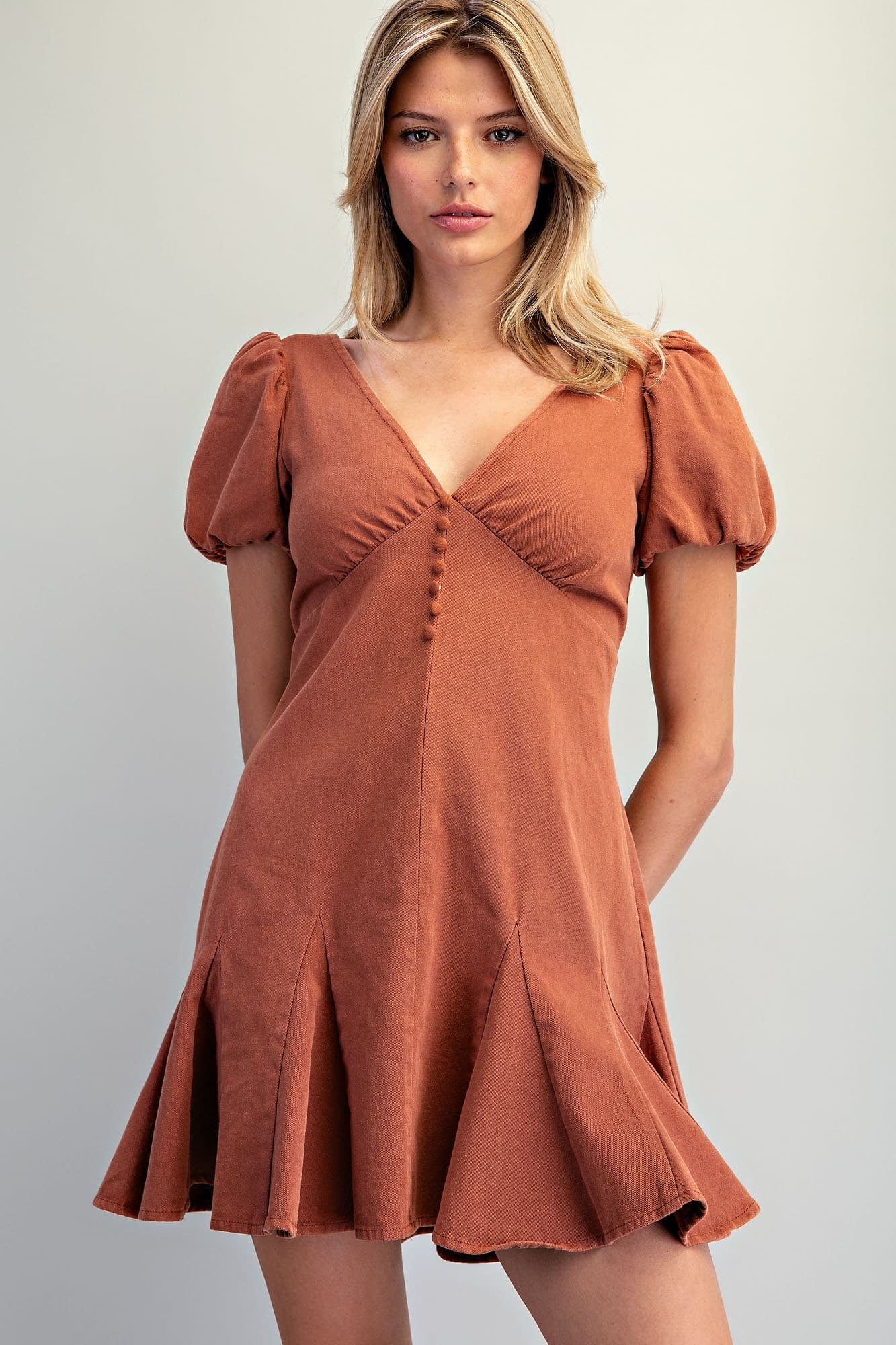 DH15624 - CINNAMON
