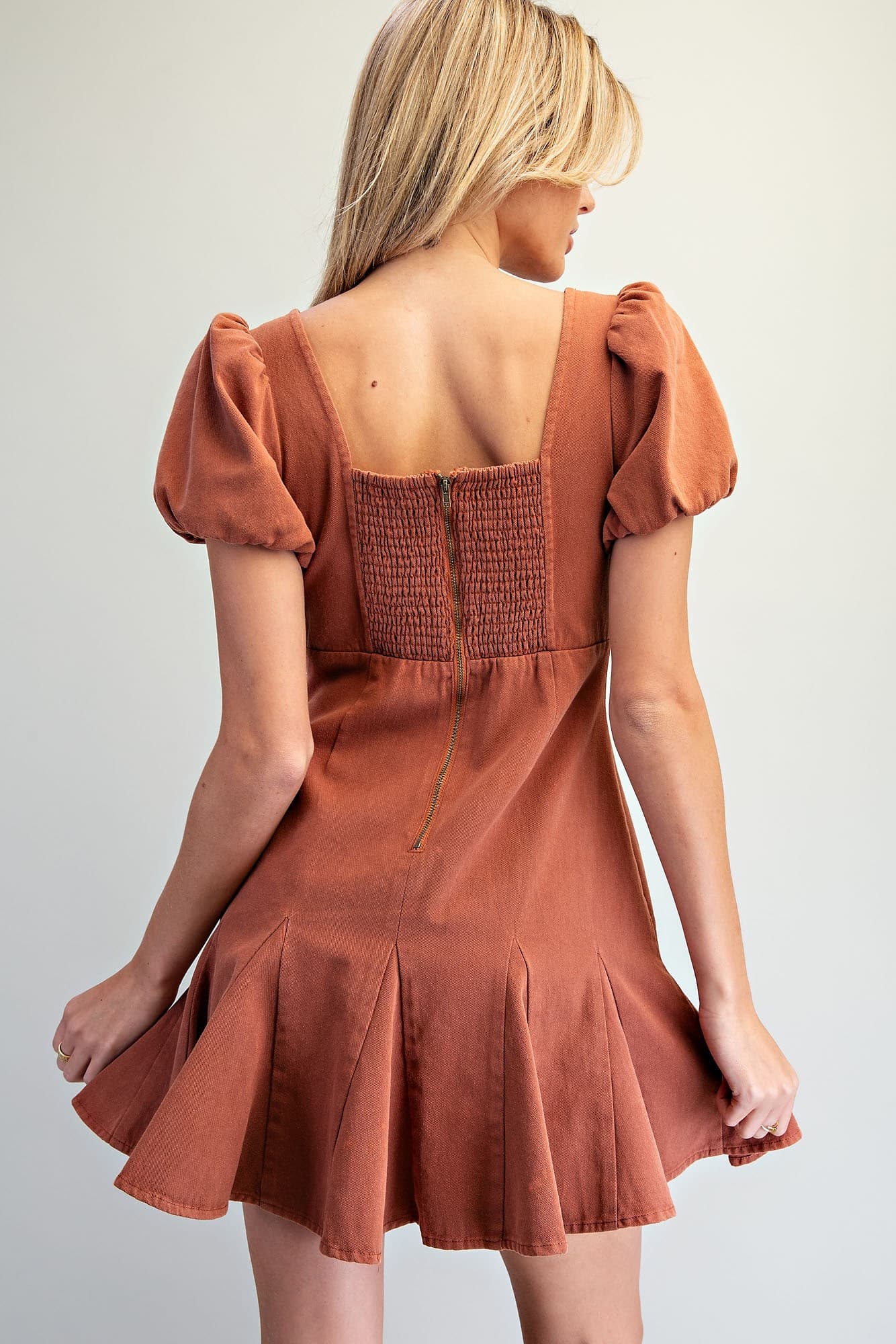 DH15624 - CINNAMON