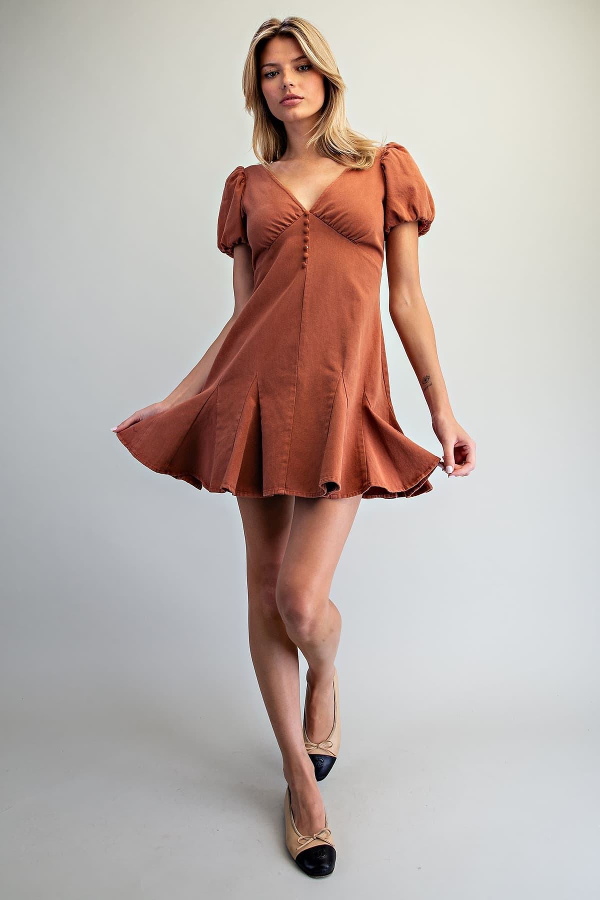 DH15624 - CINNAMON