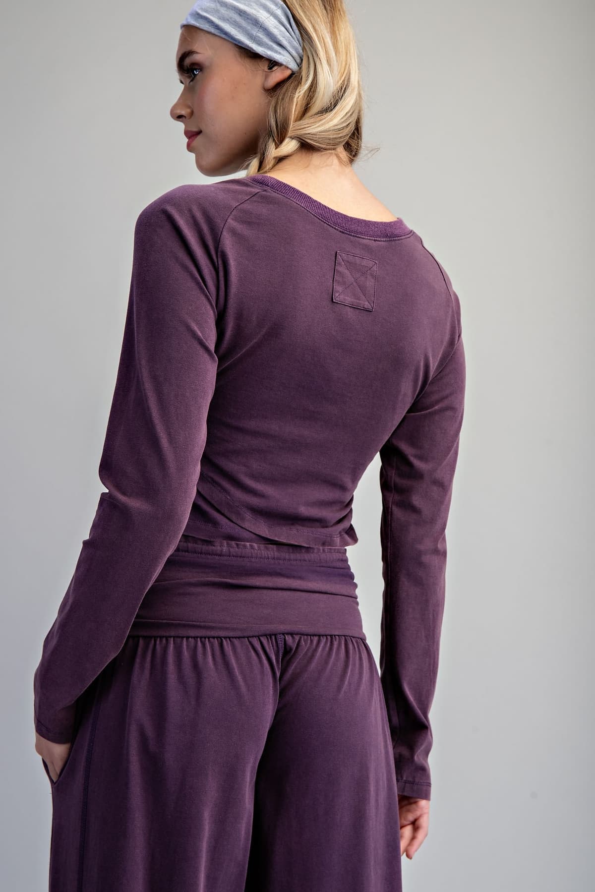 TK16177 - PLUM